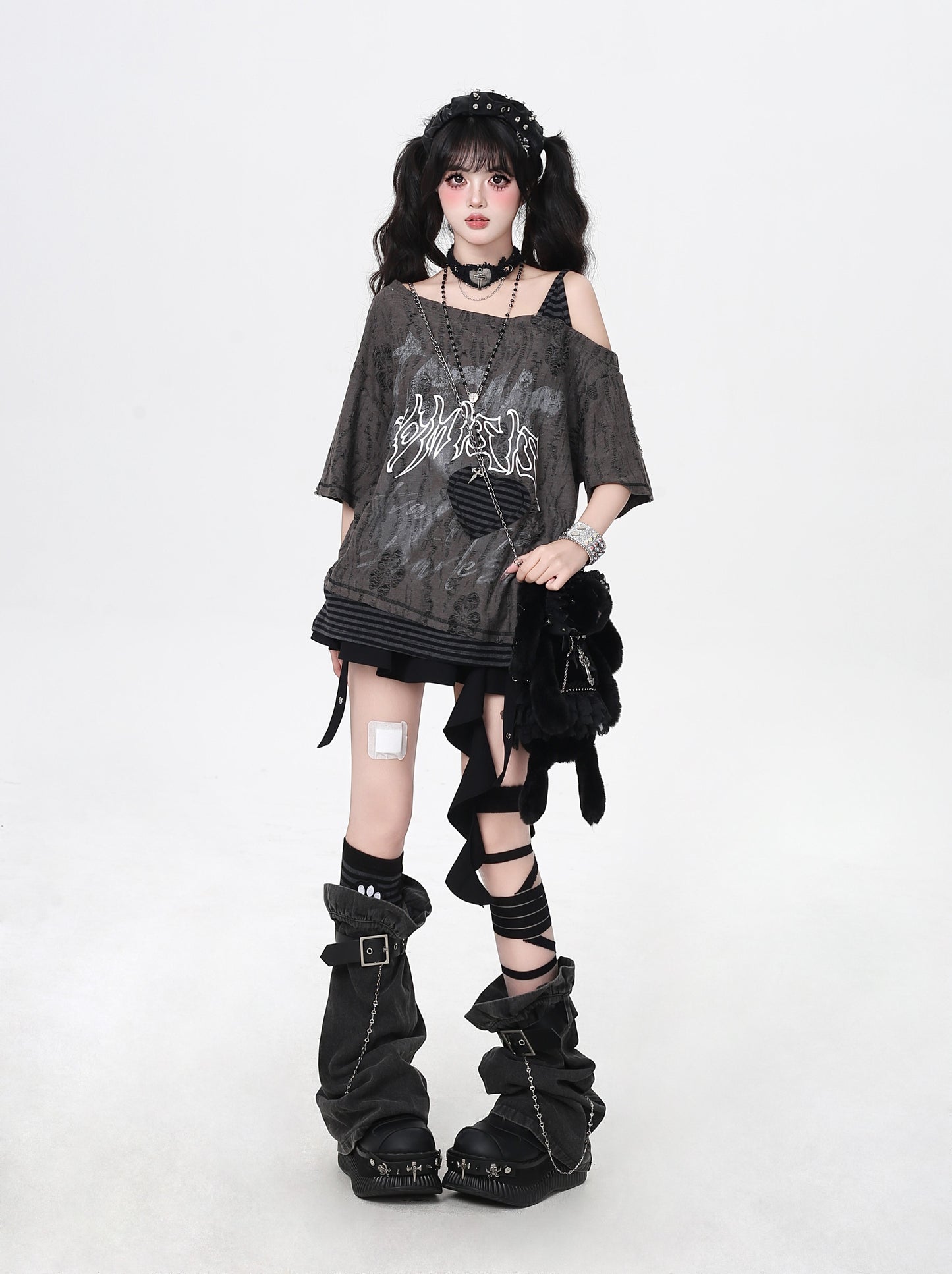 ストライプハートカットアウトTシャツ
