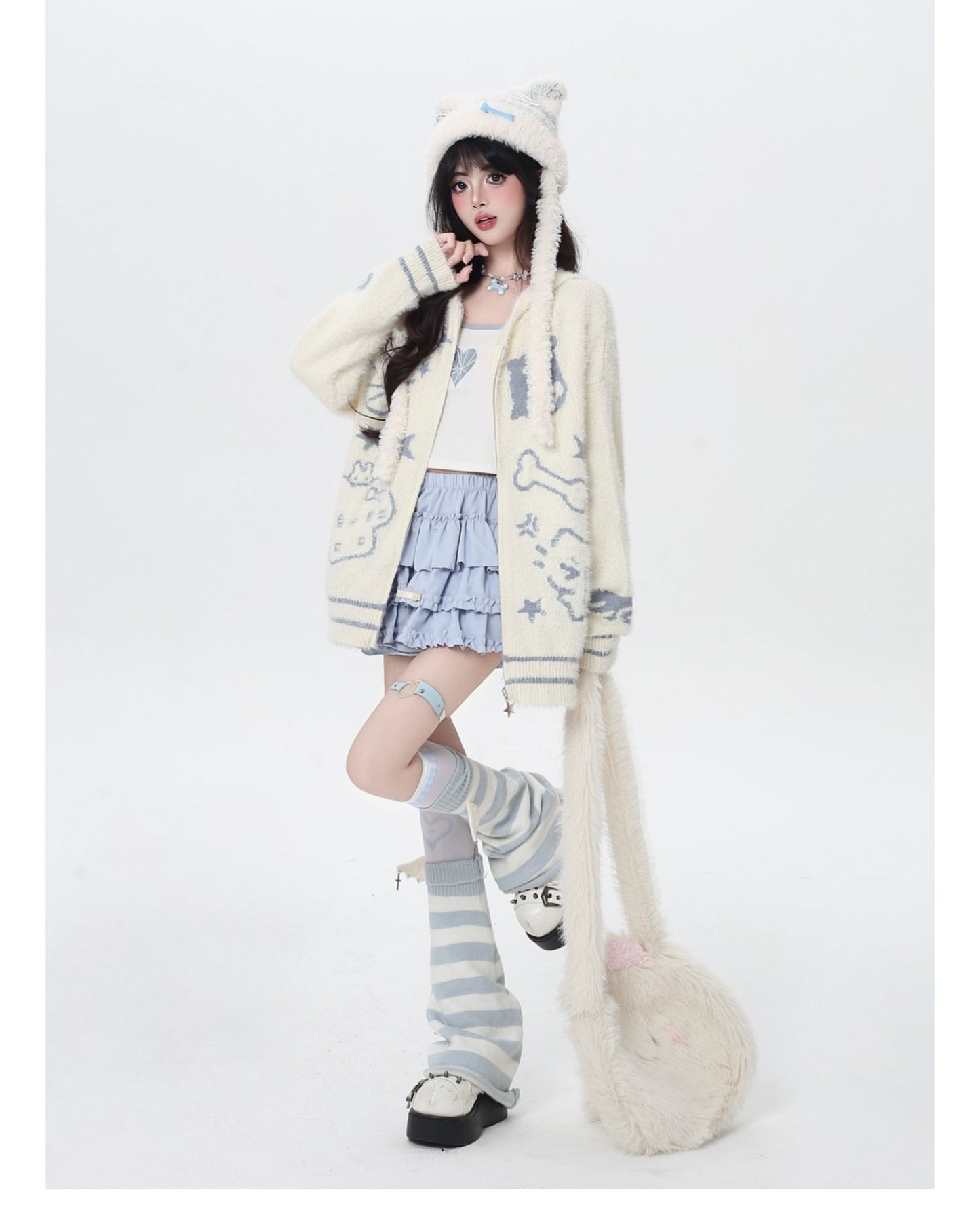 ゆるアニマルパーカー風カーデ/秋冬ゆる地雷コーデ