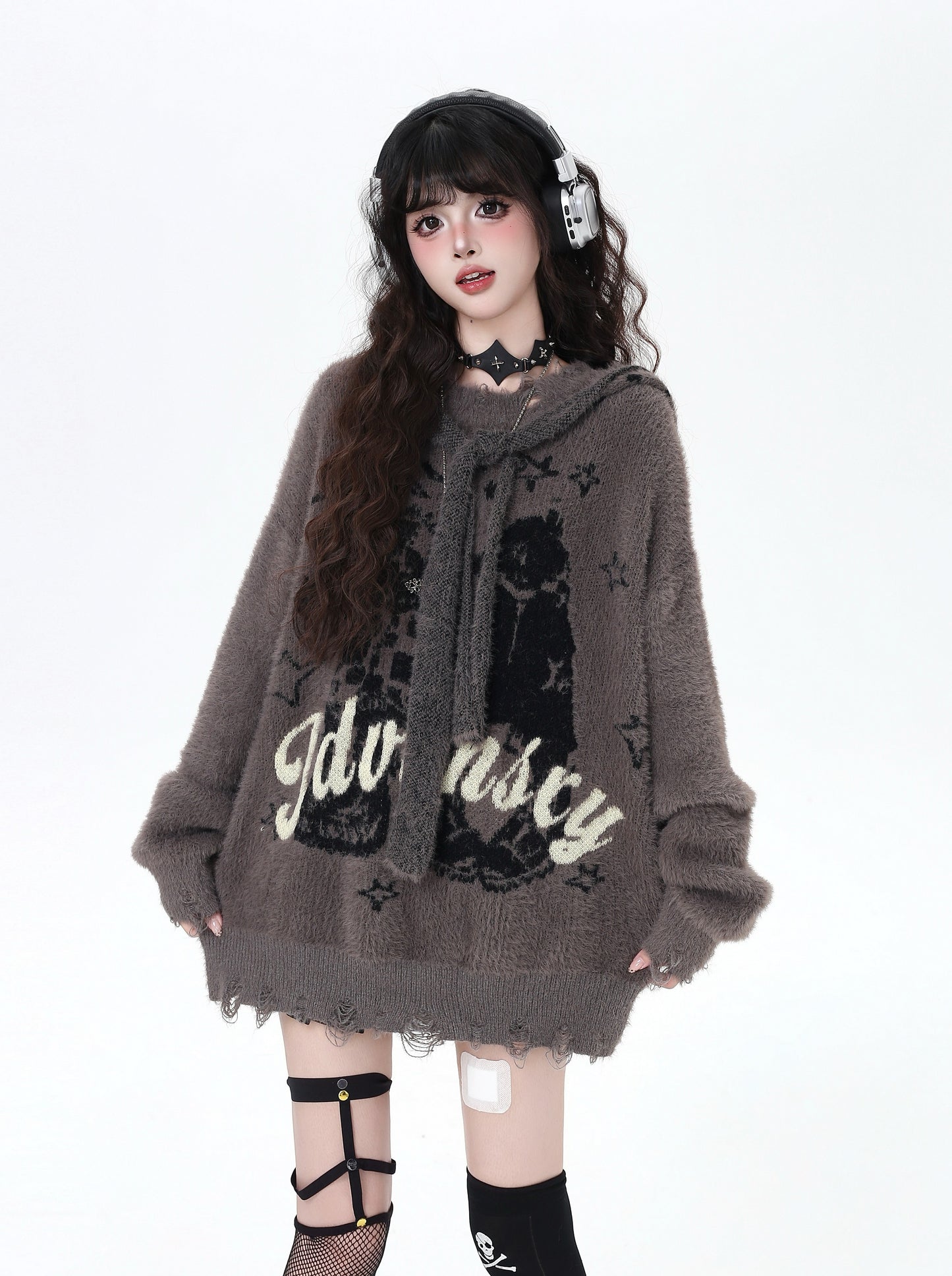 フード付きレターニット|ゆるヴィンテージムードのふわもこセーター