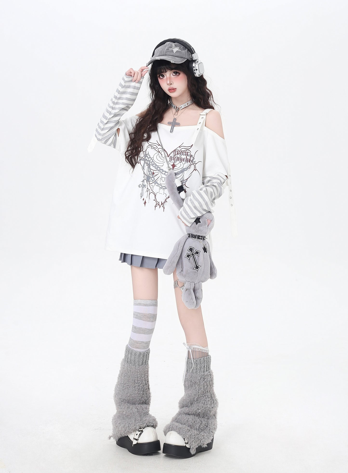 オフショル×ストライプ重ね風ロンT
