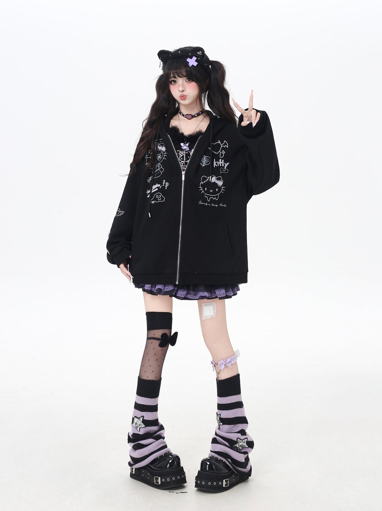地雷系ダークキャット 黒グレーゆるパーカー 秋のジップアップ