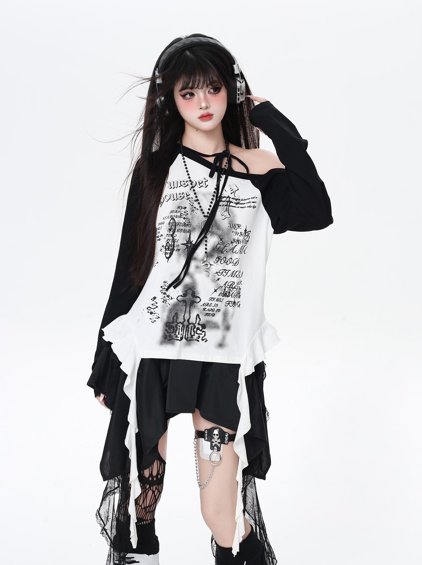 レトロY2K斜め肩ホルターネック配色ゆる細見えTシャツ秋