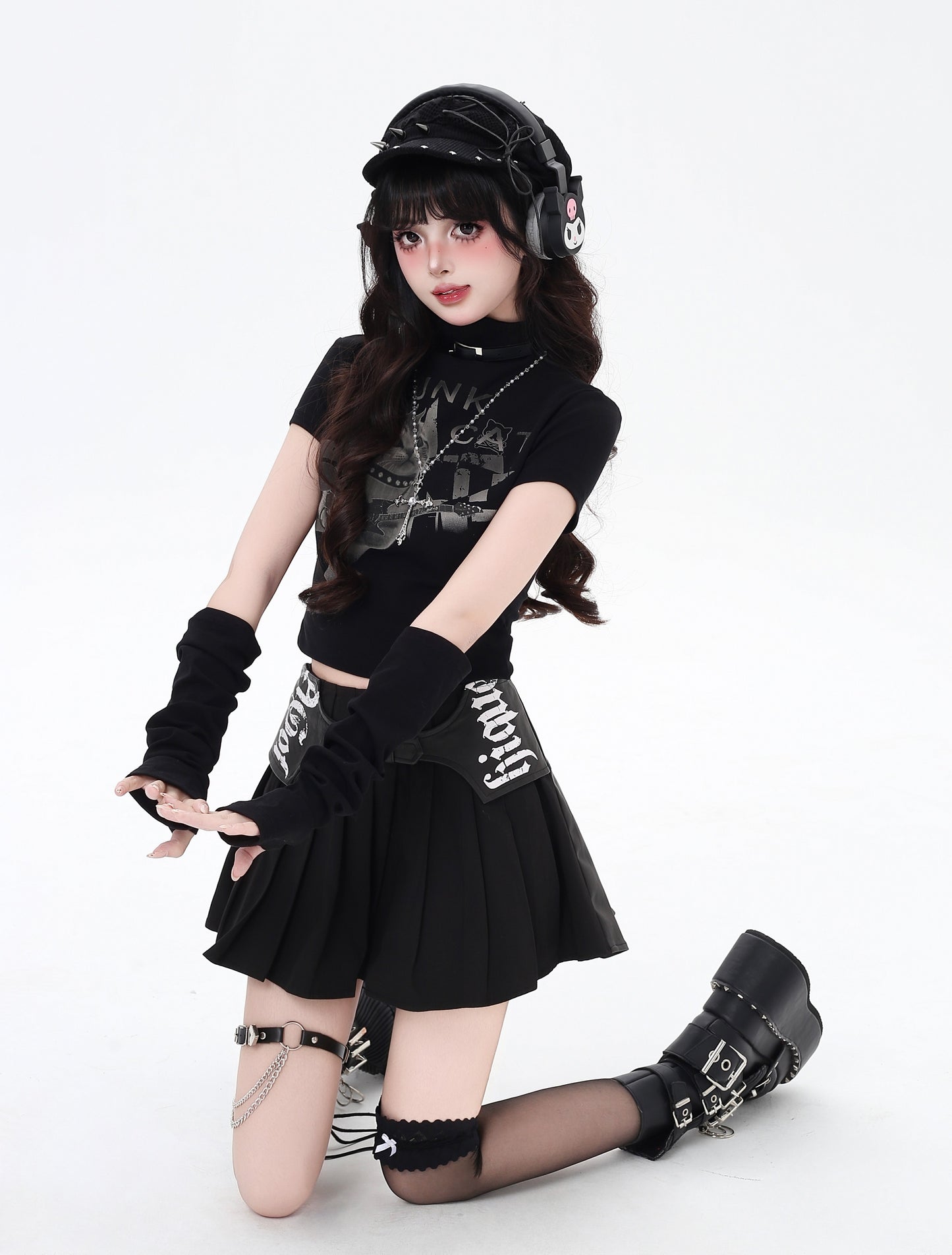 ハイネック☆ネコ柄スリム長袖Tシャツ