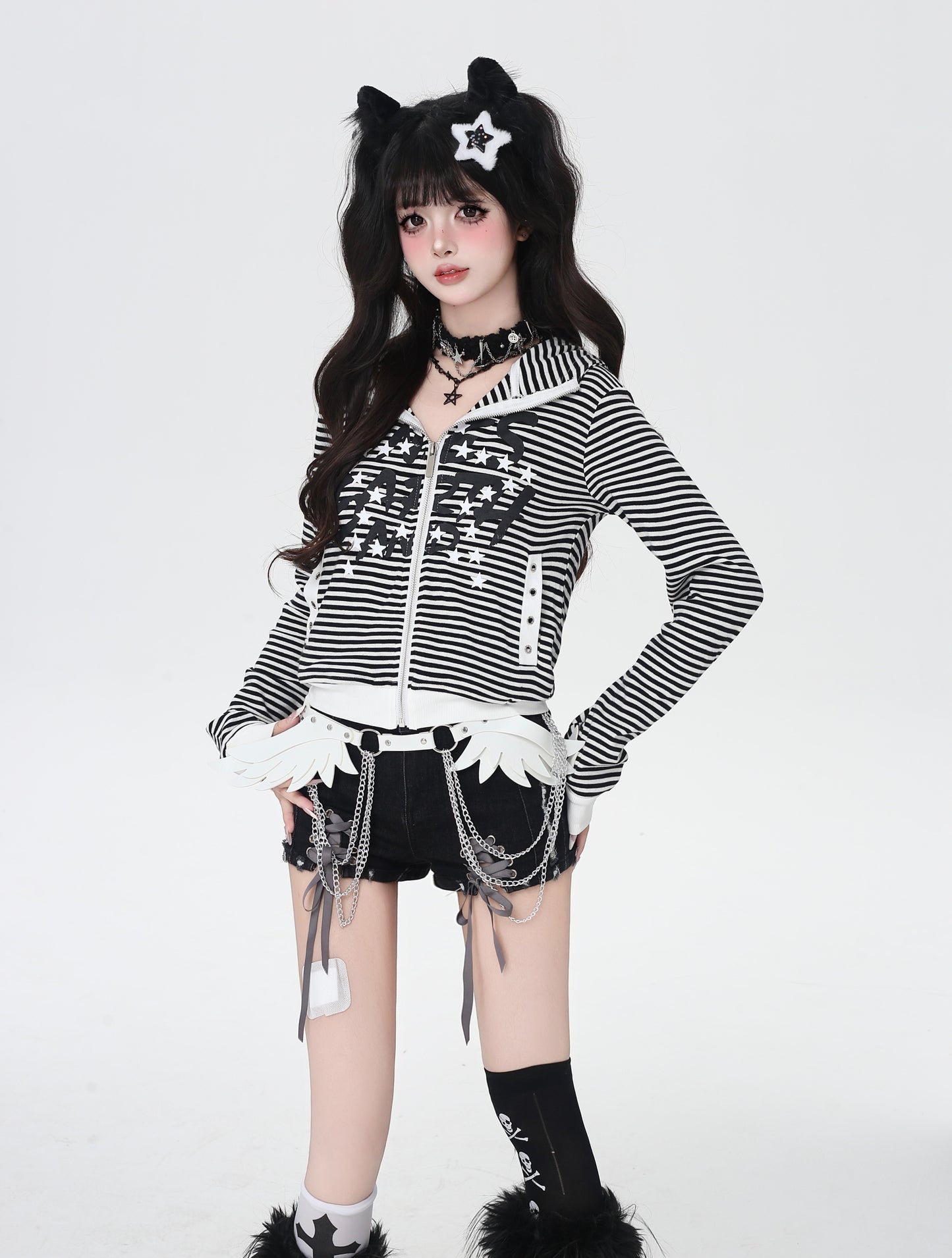 ストライプ柄ショート丈ジップパーカー
