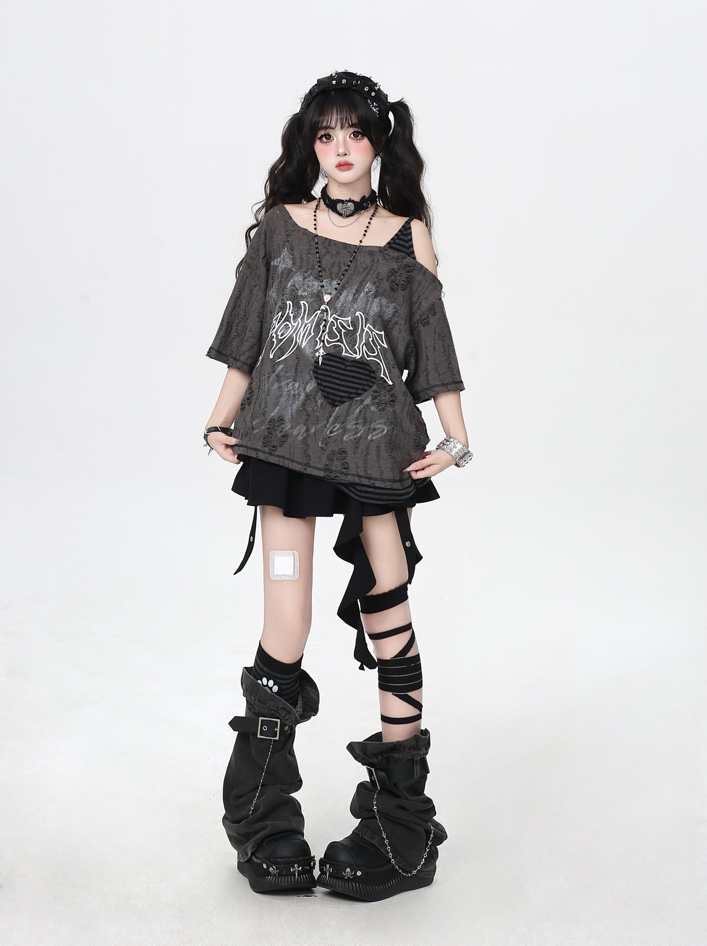ストライプハートカットアウトTシャツ