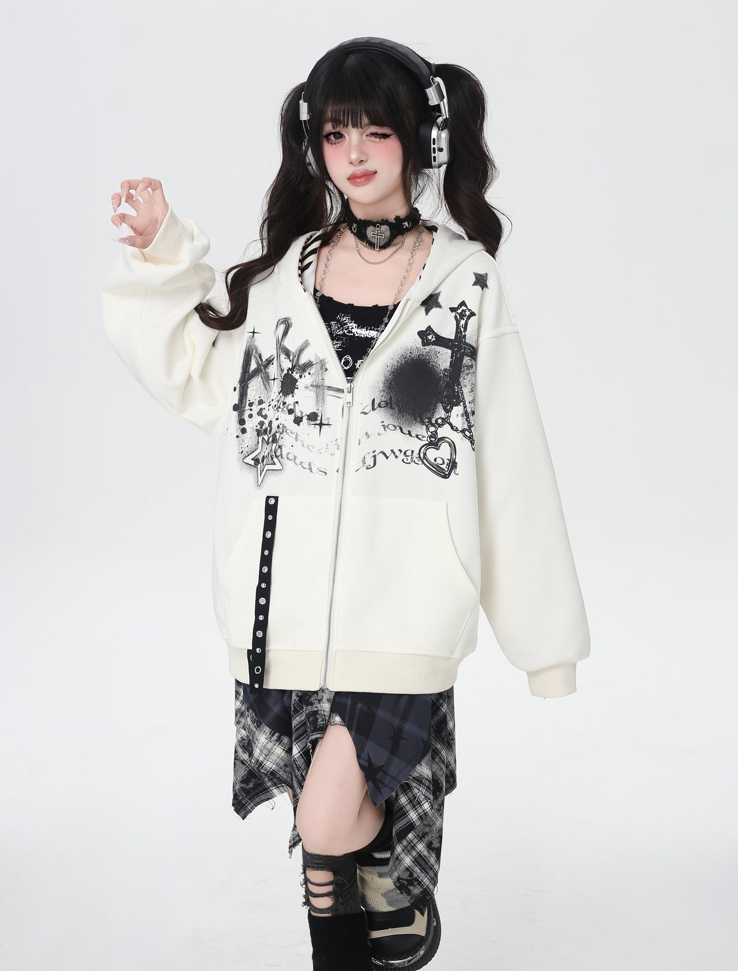 地雷系ダーク系初秋ジップパーカー ニッチギャル服