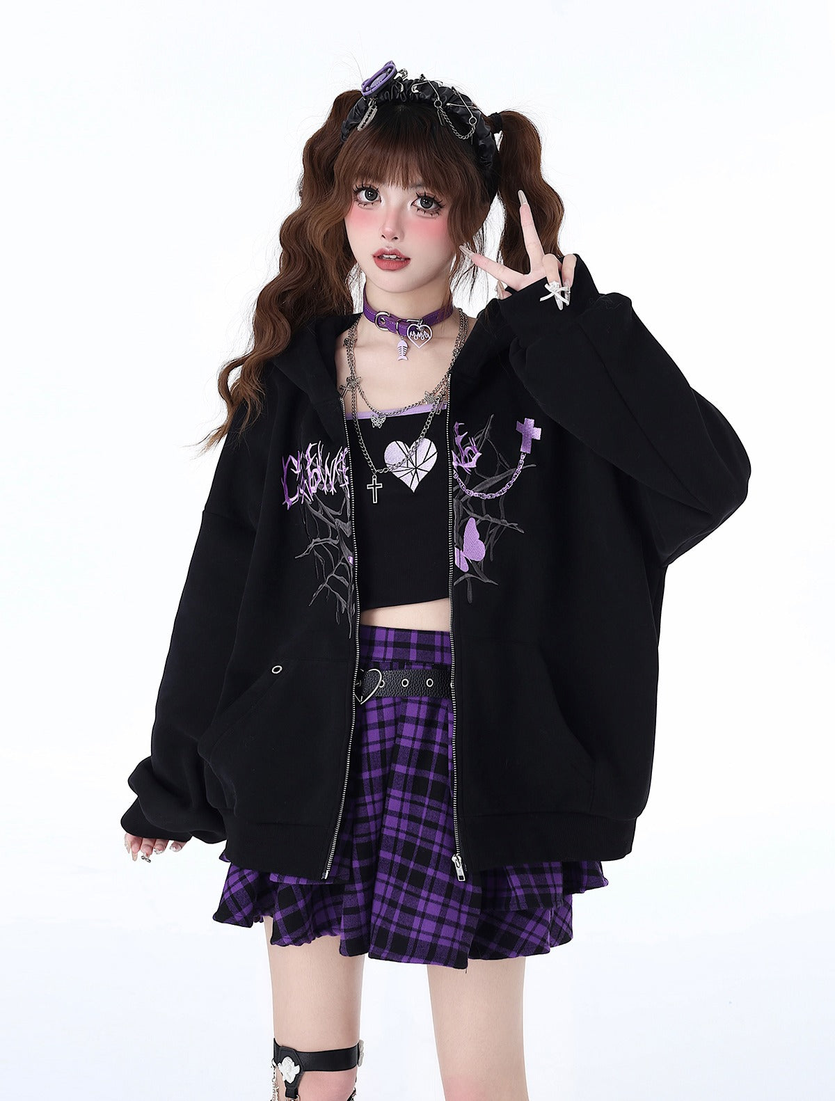 ゆったりフードつきパーカー、スパイダーウェブと蝶のデザイン