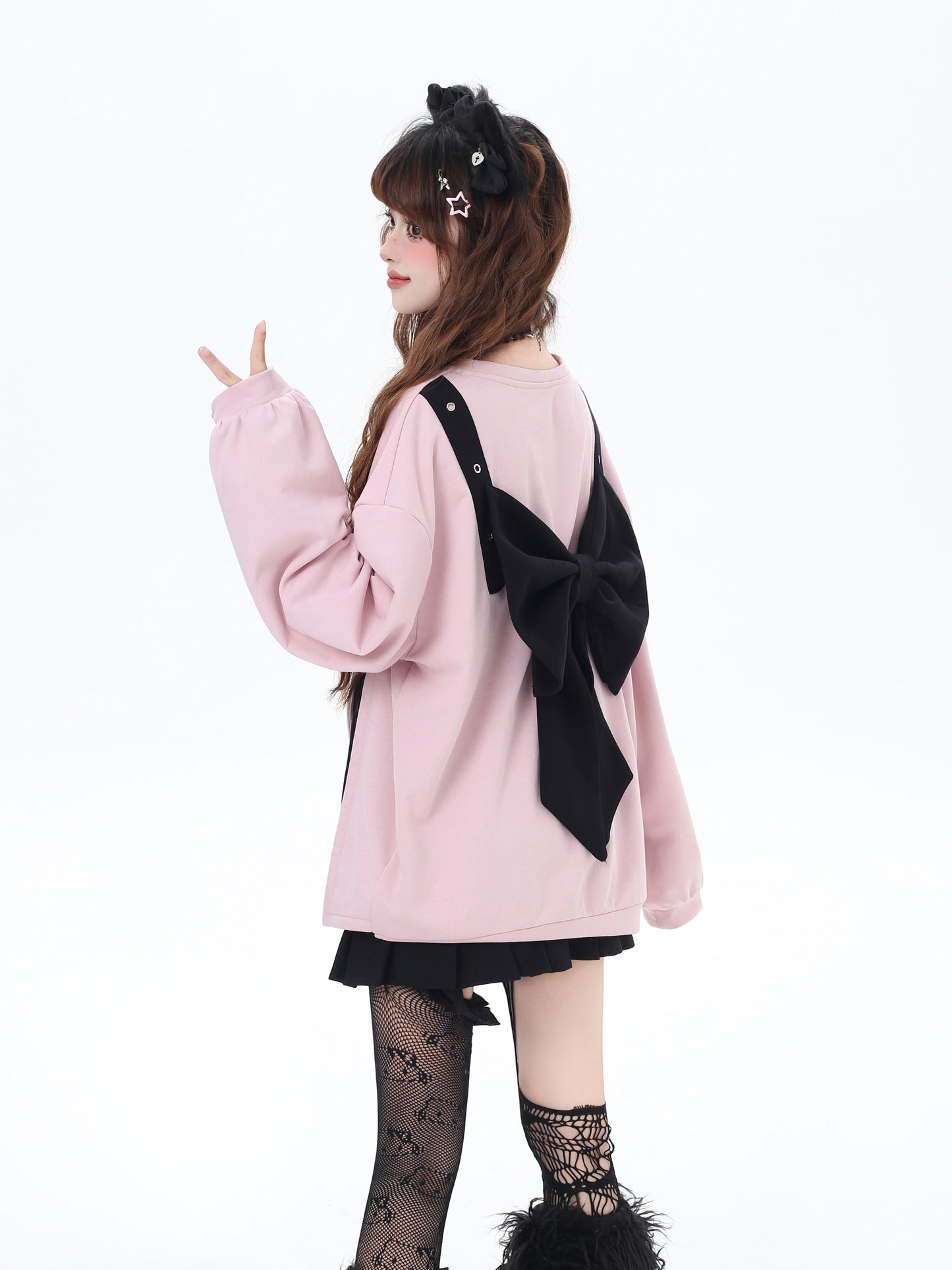 蝶結びデザイン ゆるシルエットクルーネックスウェット