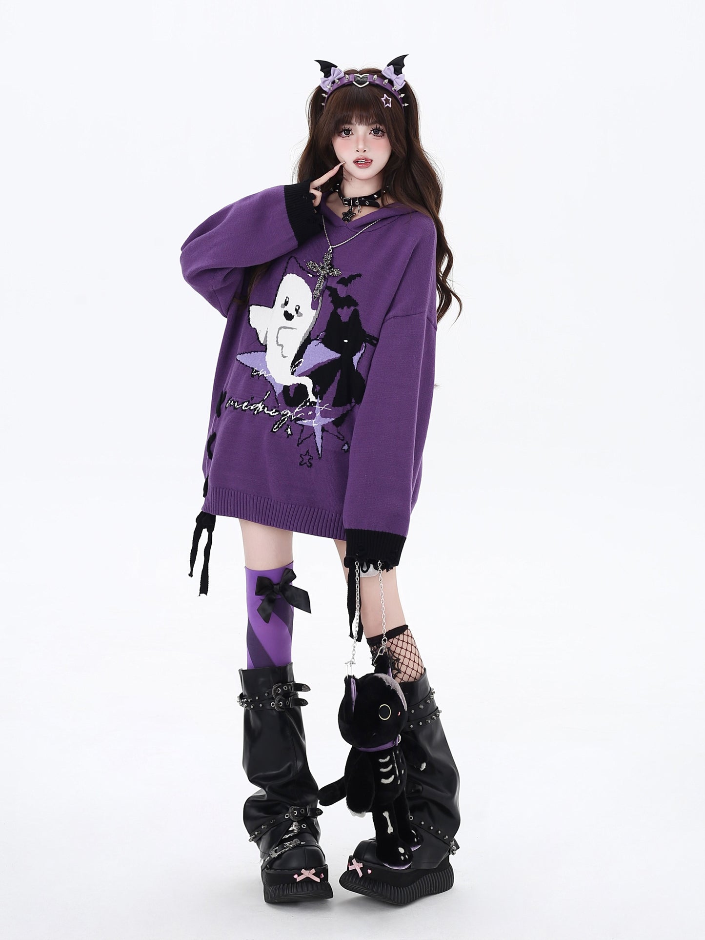 バイカラーの小幽霊ゆったりニット