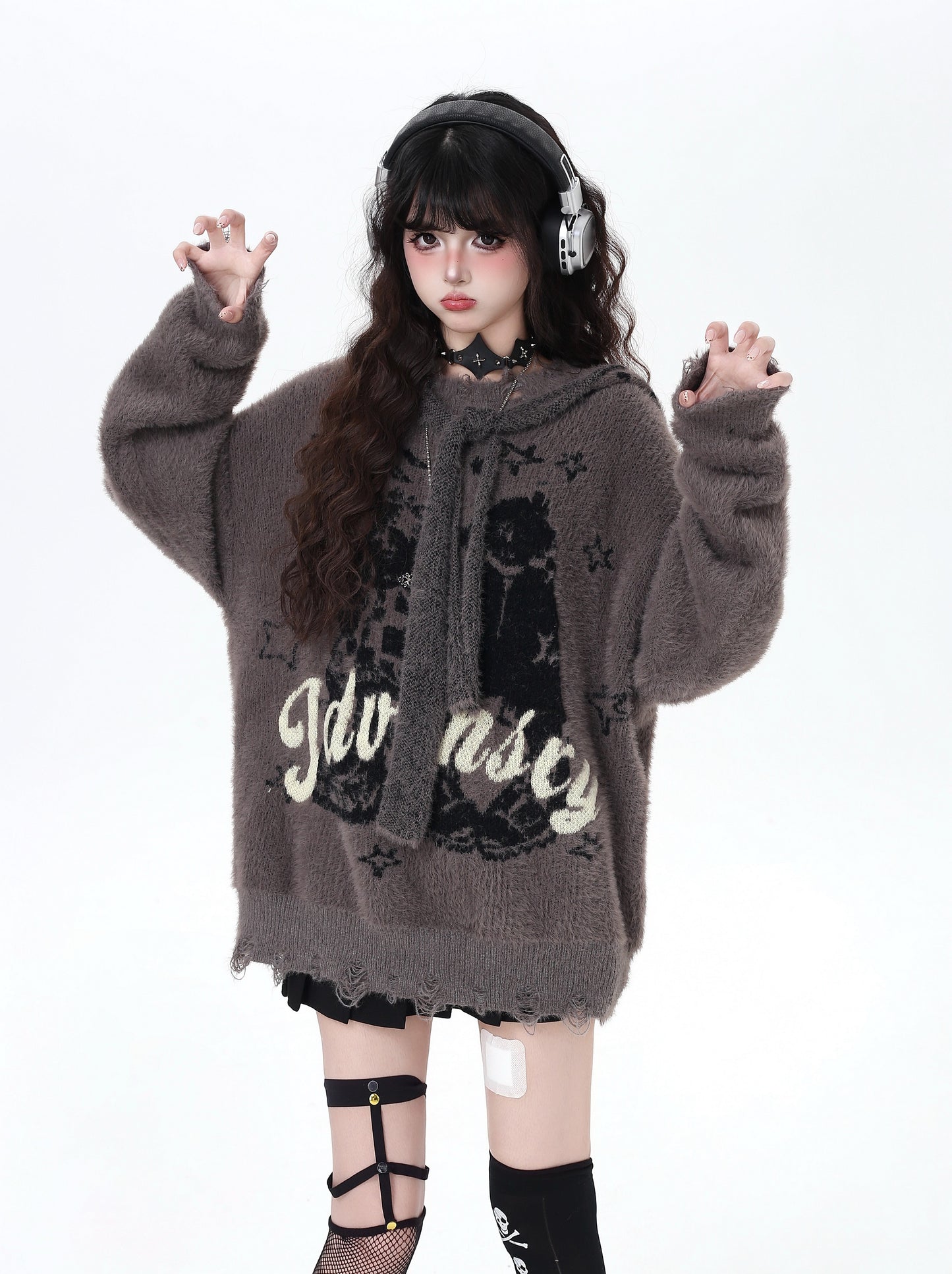 フード付きレターニット|ゆるヴィンテージムードのふわもこセーター