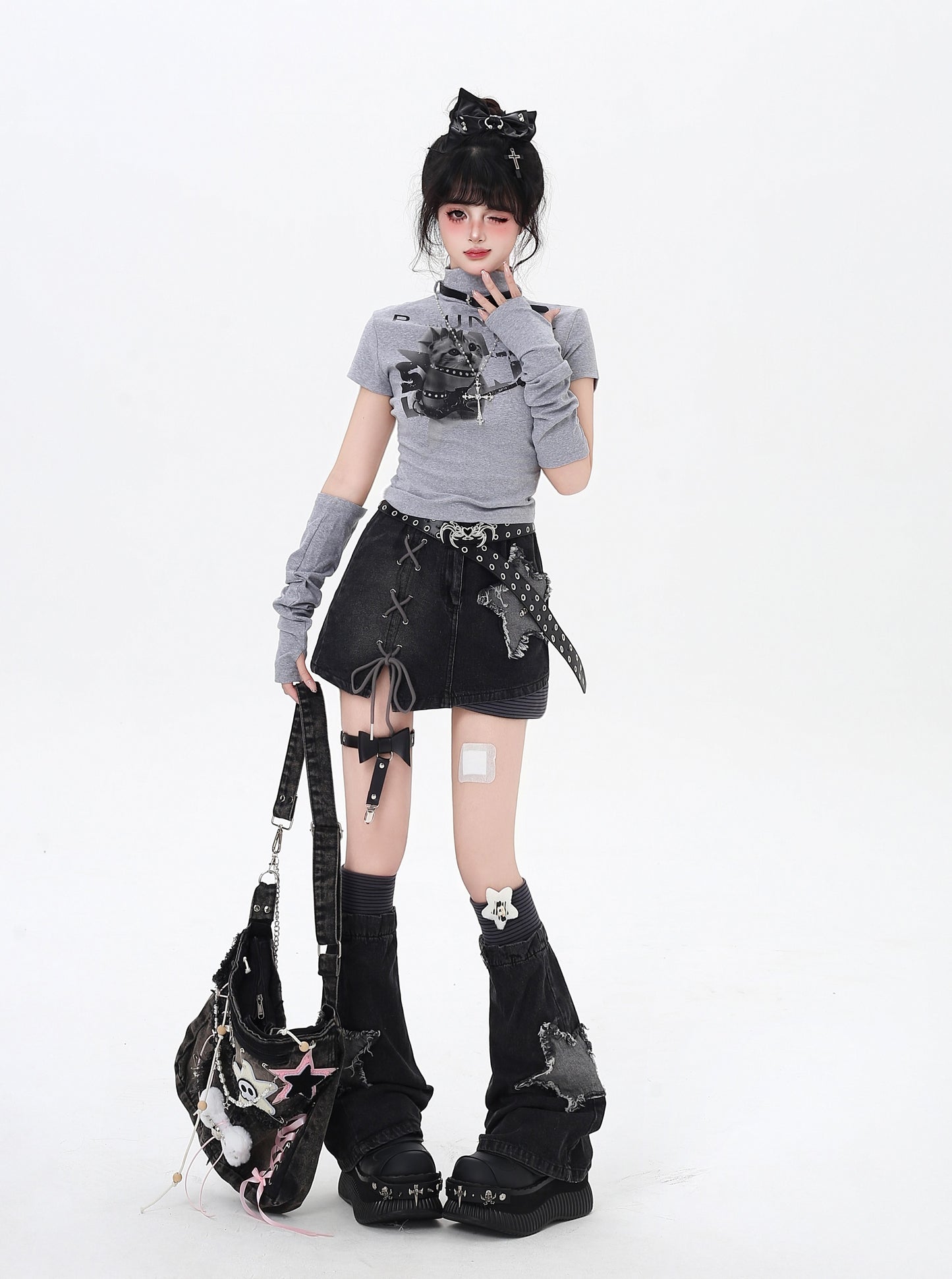 ハイネック☆ネコ柄スリム長袖Tシャツ