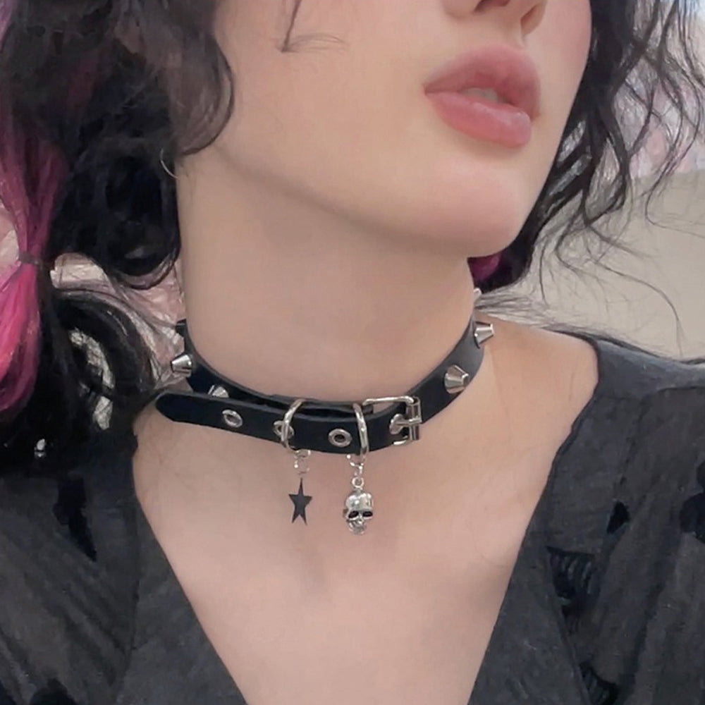 Leather choker with star and skull charm