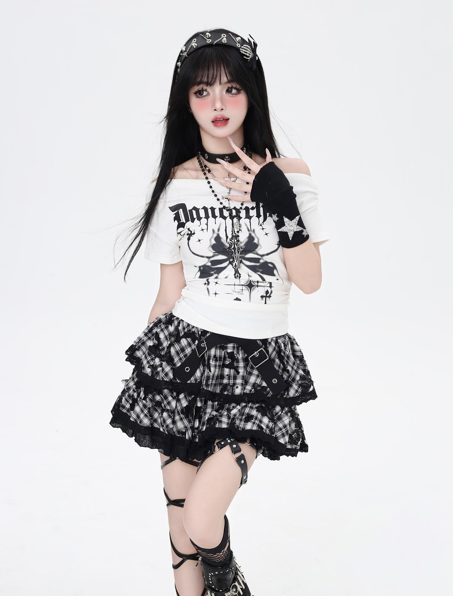 オフショル蝶プリントタイトTシャツ