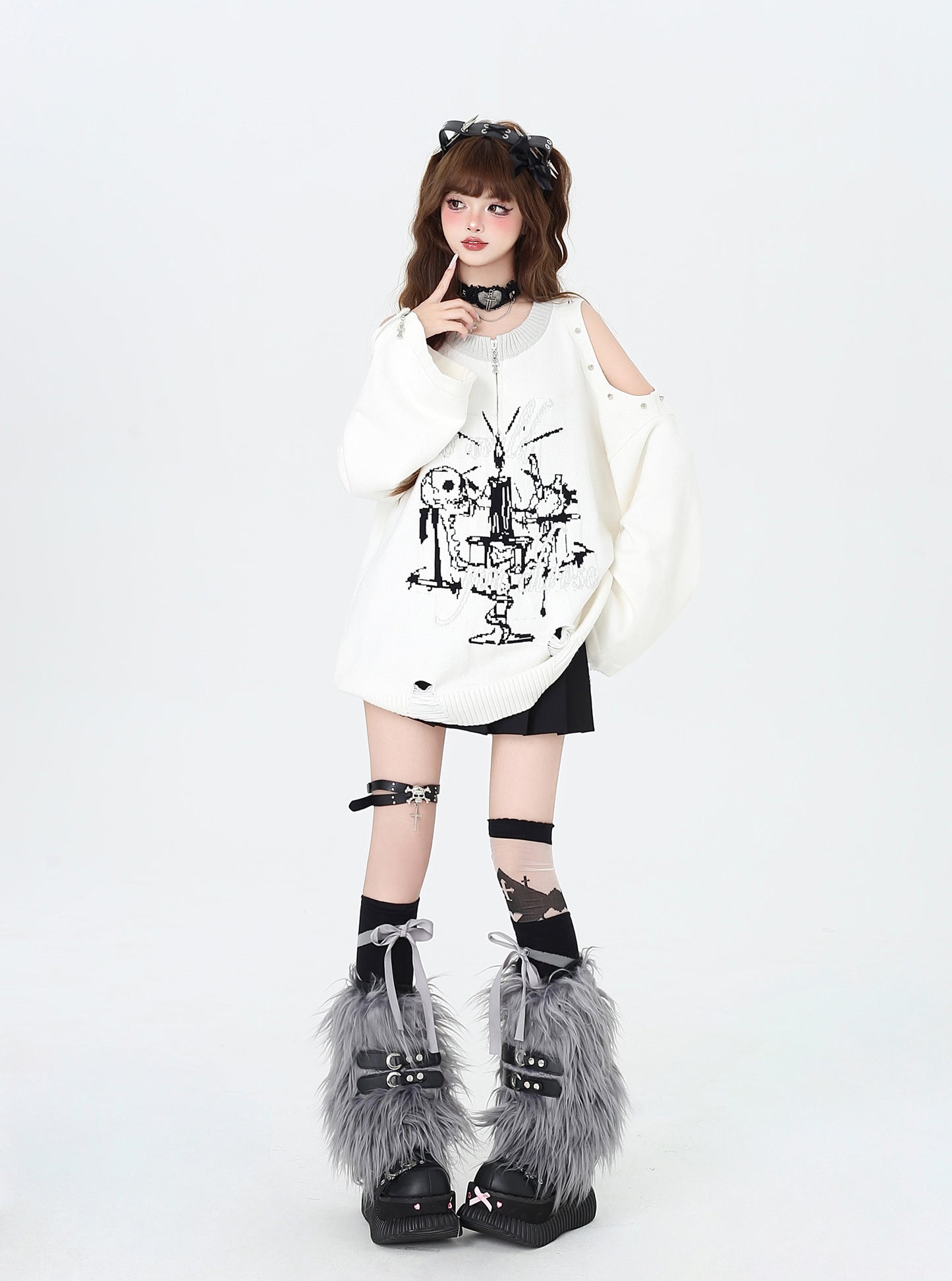 サイドカットアウトパンクスタイルニット