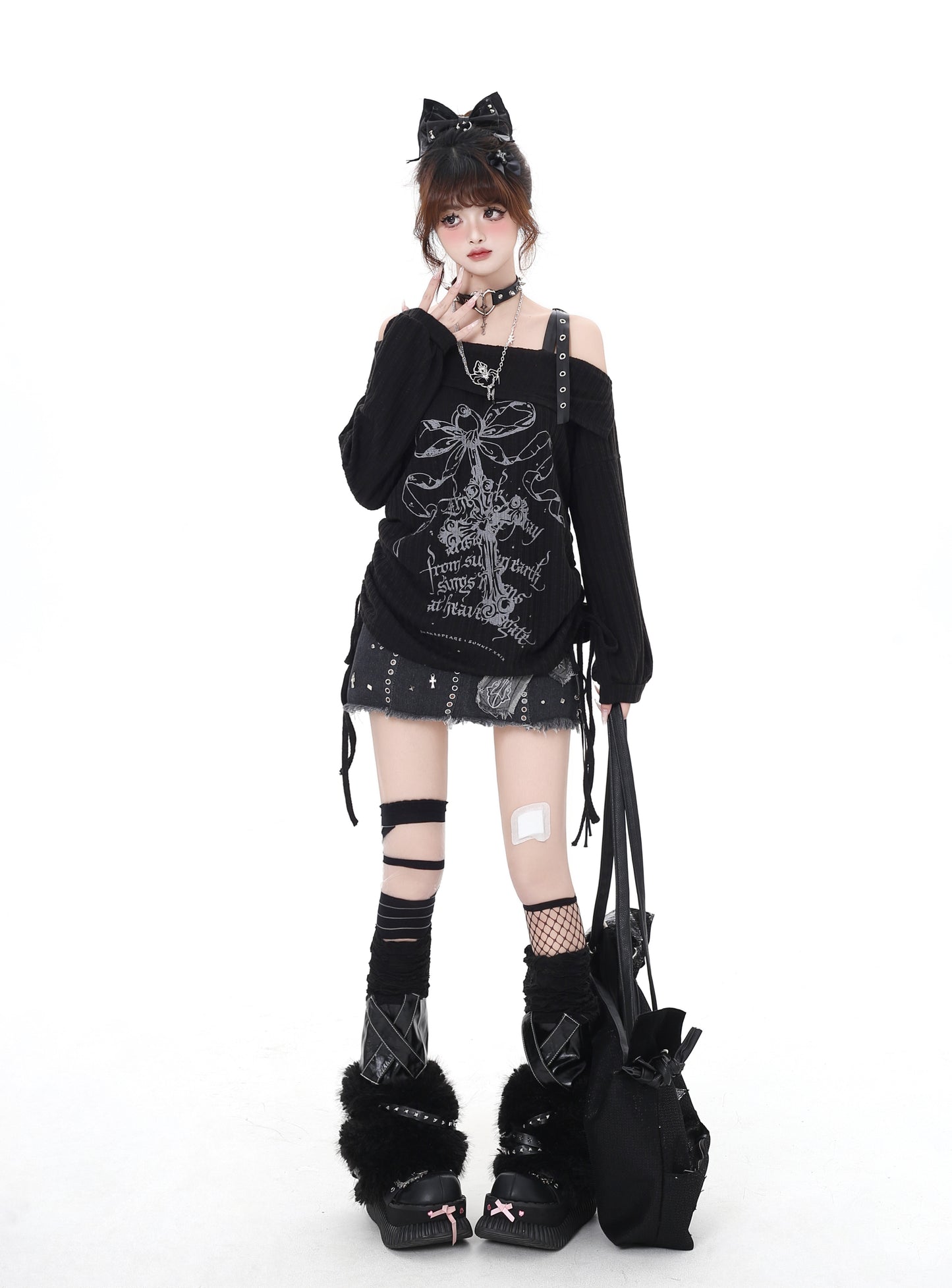 オフショルダー&ドローストリング長袖Tシャツ