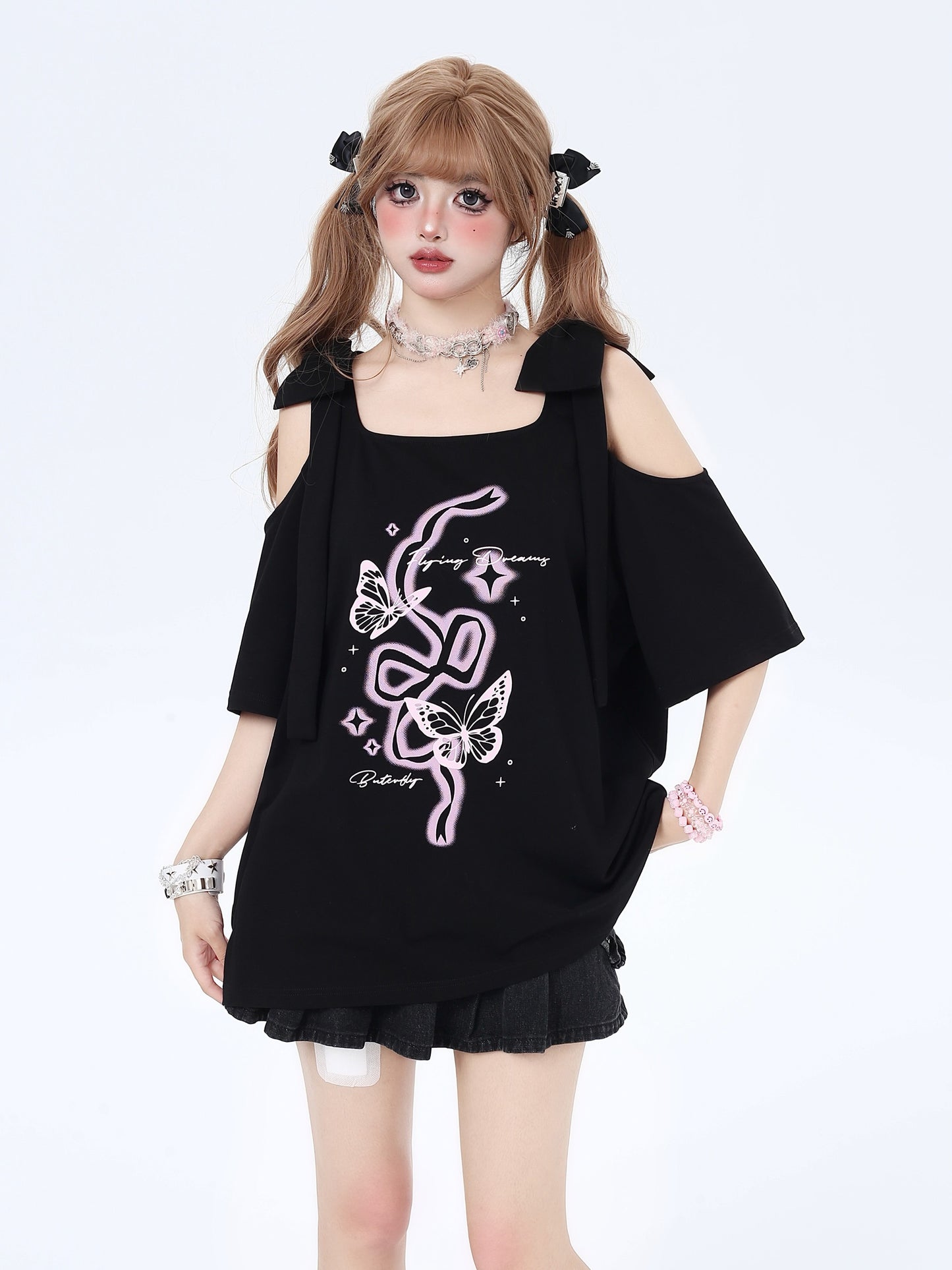 リボン付き両肩カットアウトTシャツ
