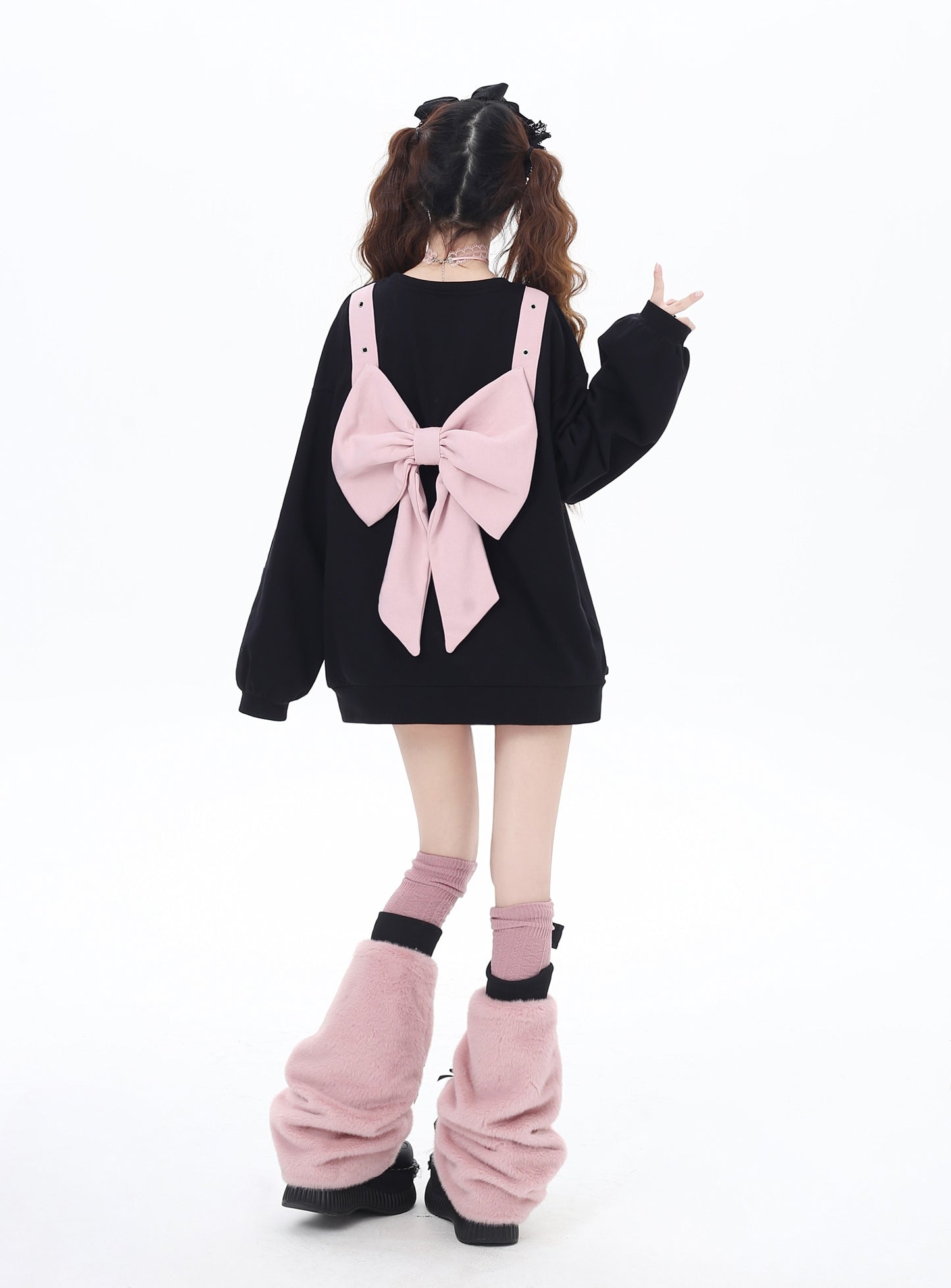 蝶結びデザイン ゆるシルエットクルーネックスウェット