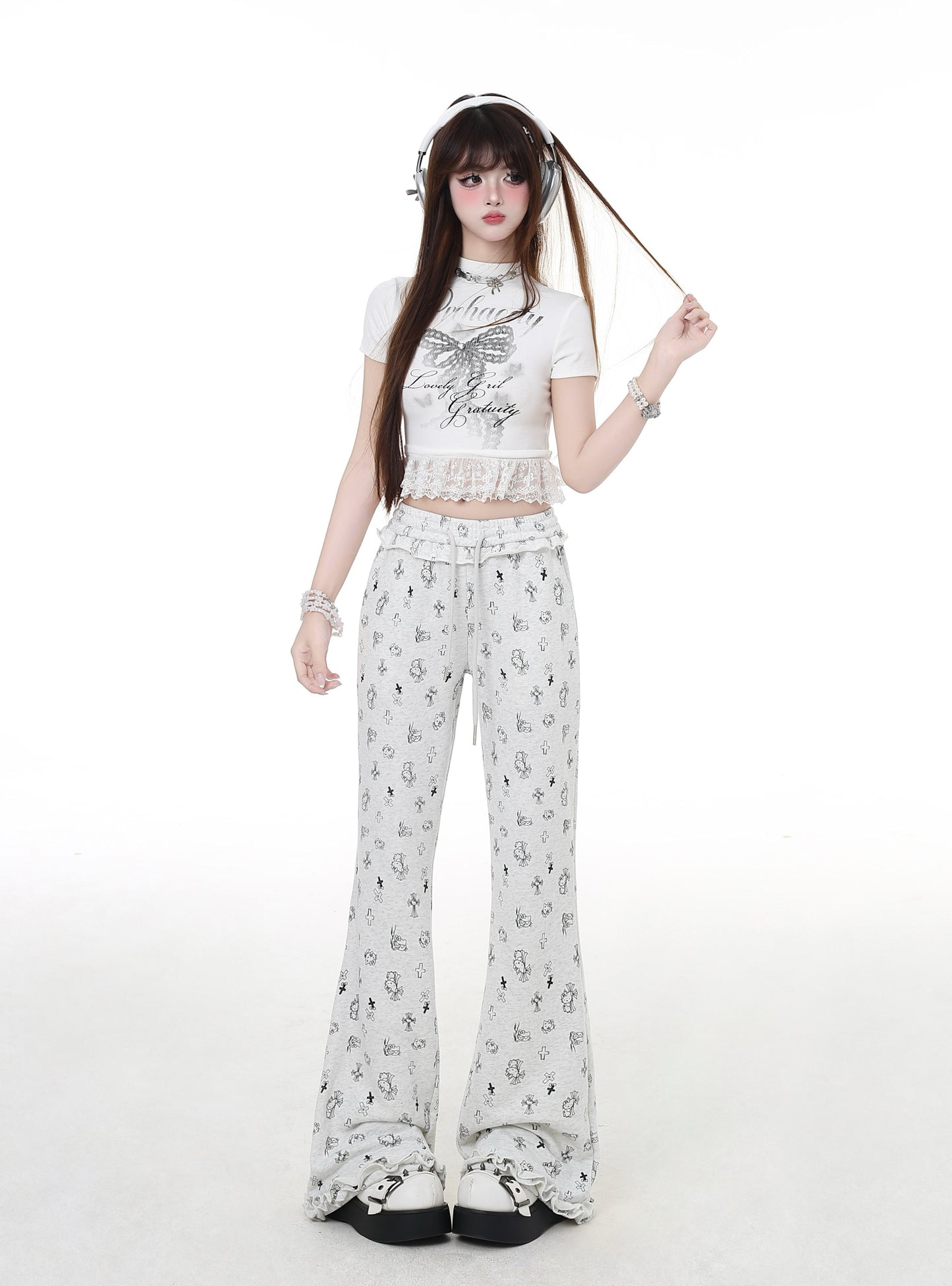 セクシーなレースで魅せる♡ フィット感抜群ショートTシャツ