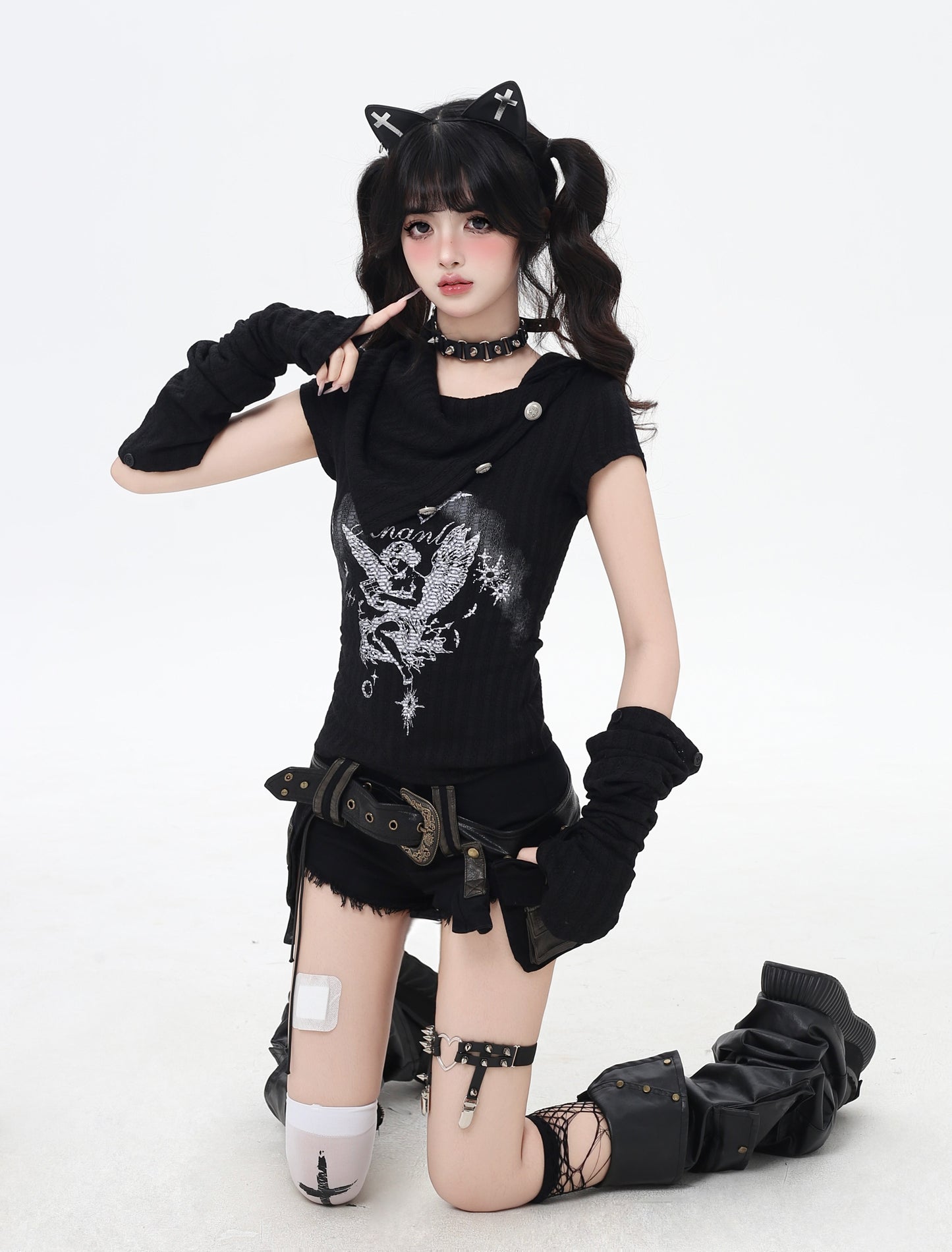 ローライズ✖フリンジベルト付きデニムショーパン