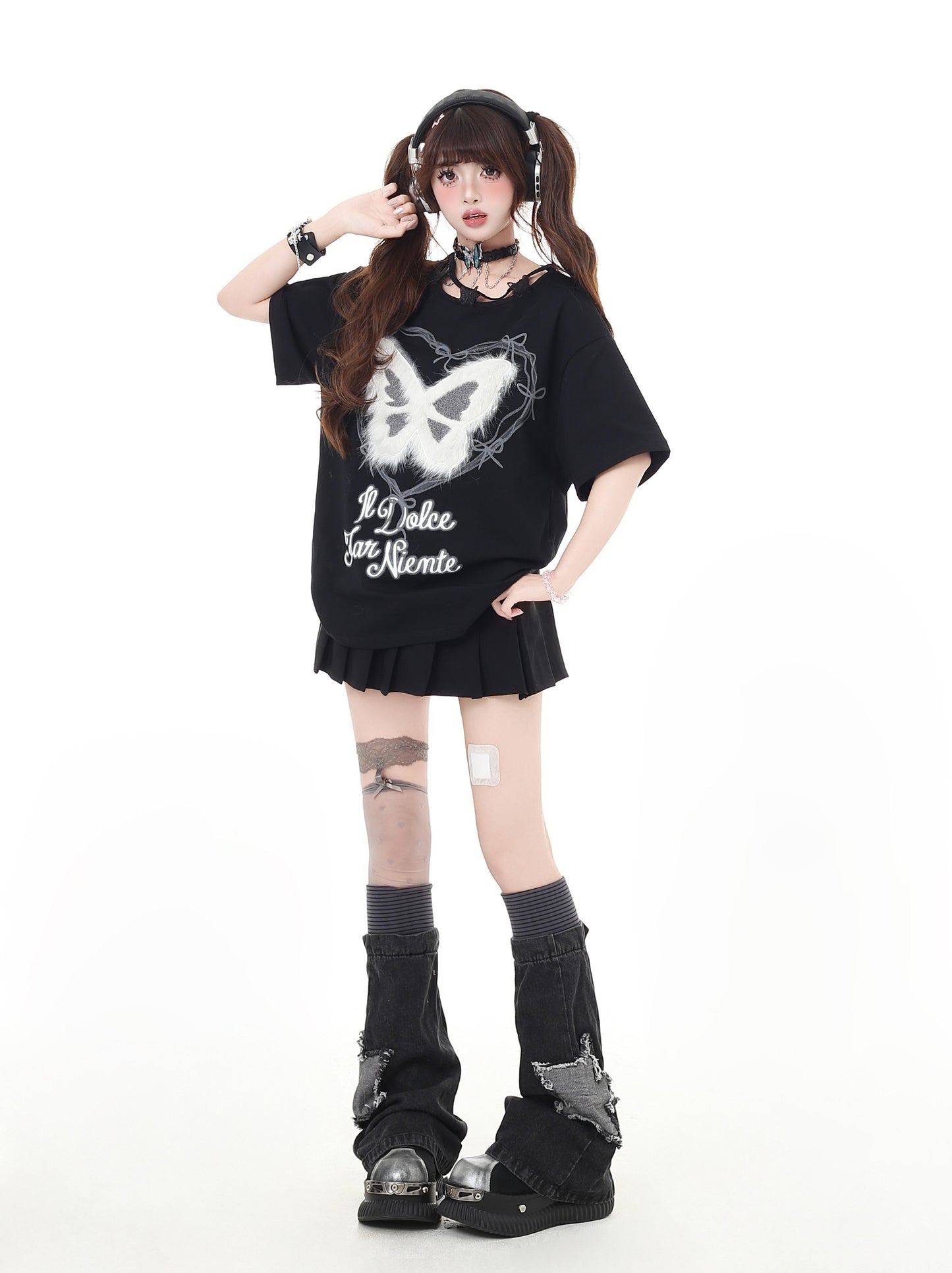 毛羽立つ蝶のレースデザイン甘クールオーバーサイズTシャツ