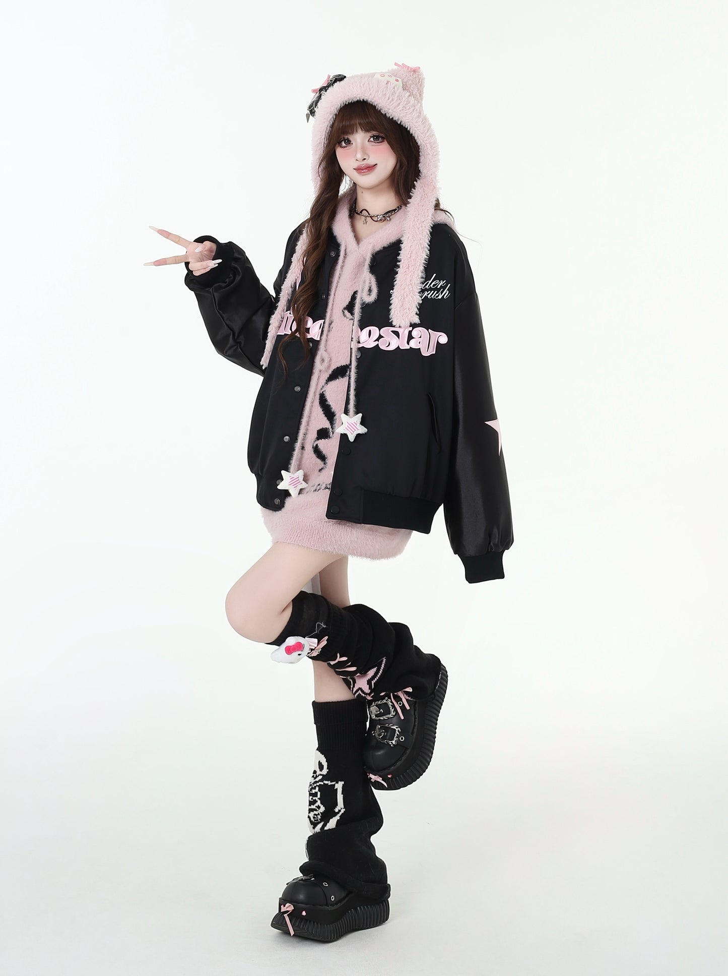 星星刺繍のオーバーサイズボンバージャケット・中綿入りで厚手