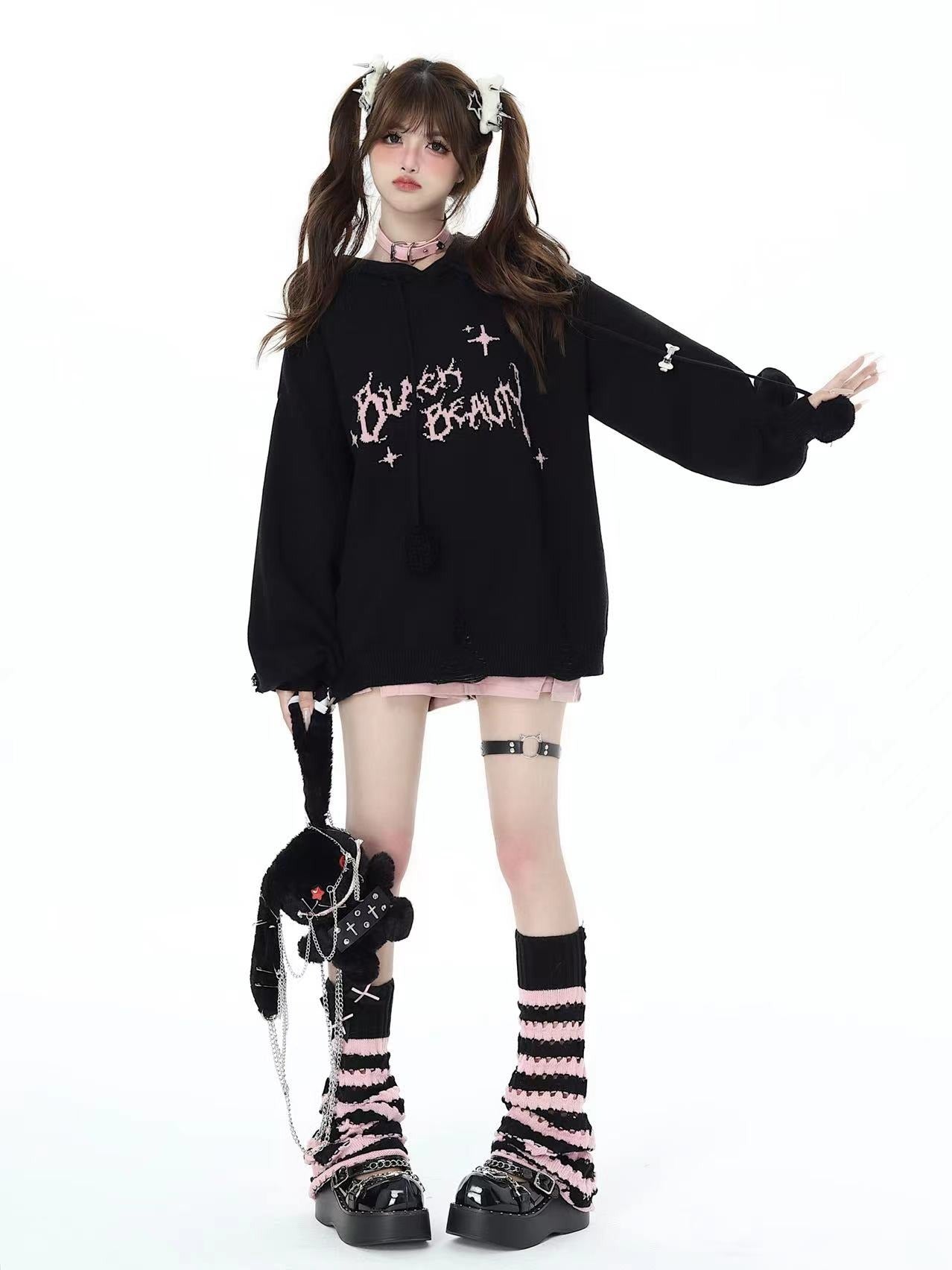 Black and pink striped loose socks (no ribbon)