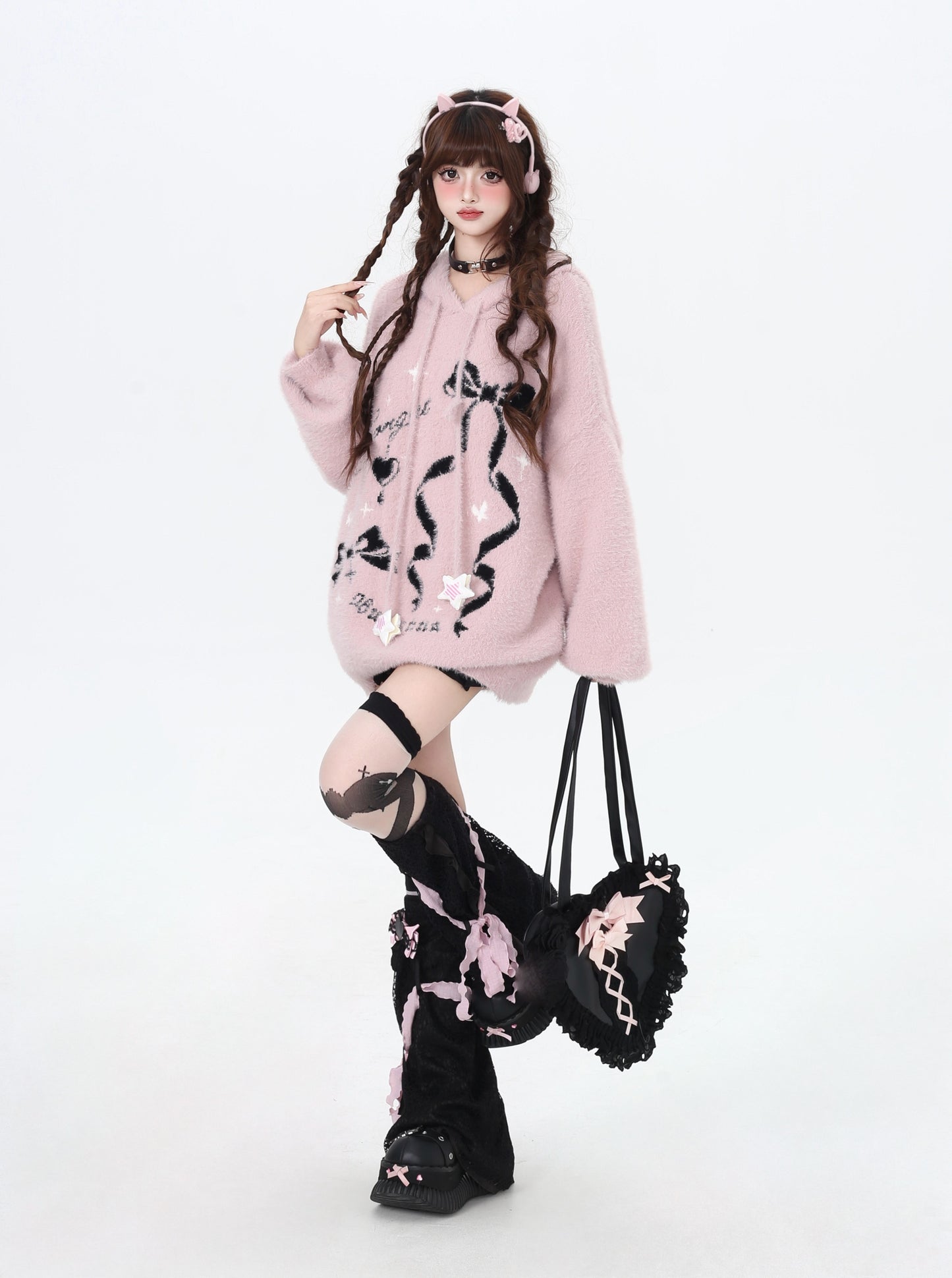 ふわふわリボン付きフーディーニット