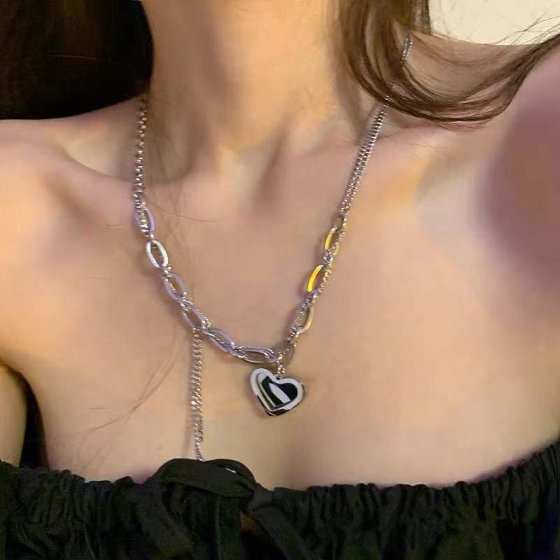 Heart-shaped chain