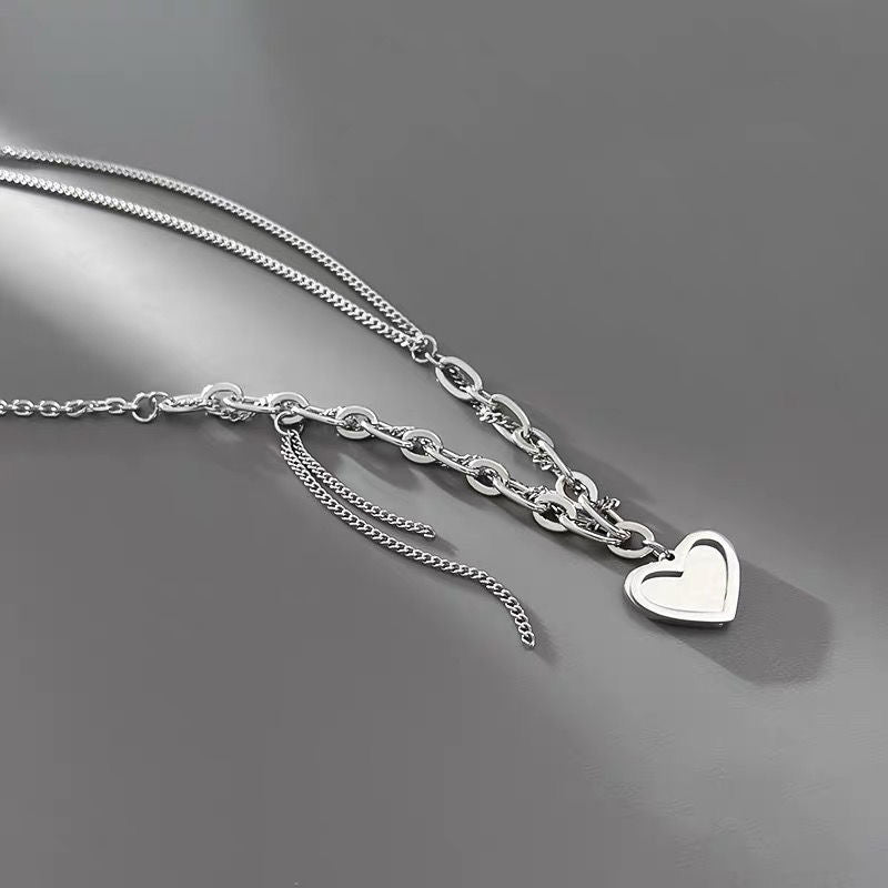 Heart-shaped chain
