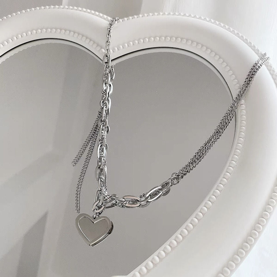 Heart-shaped chain