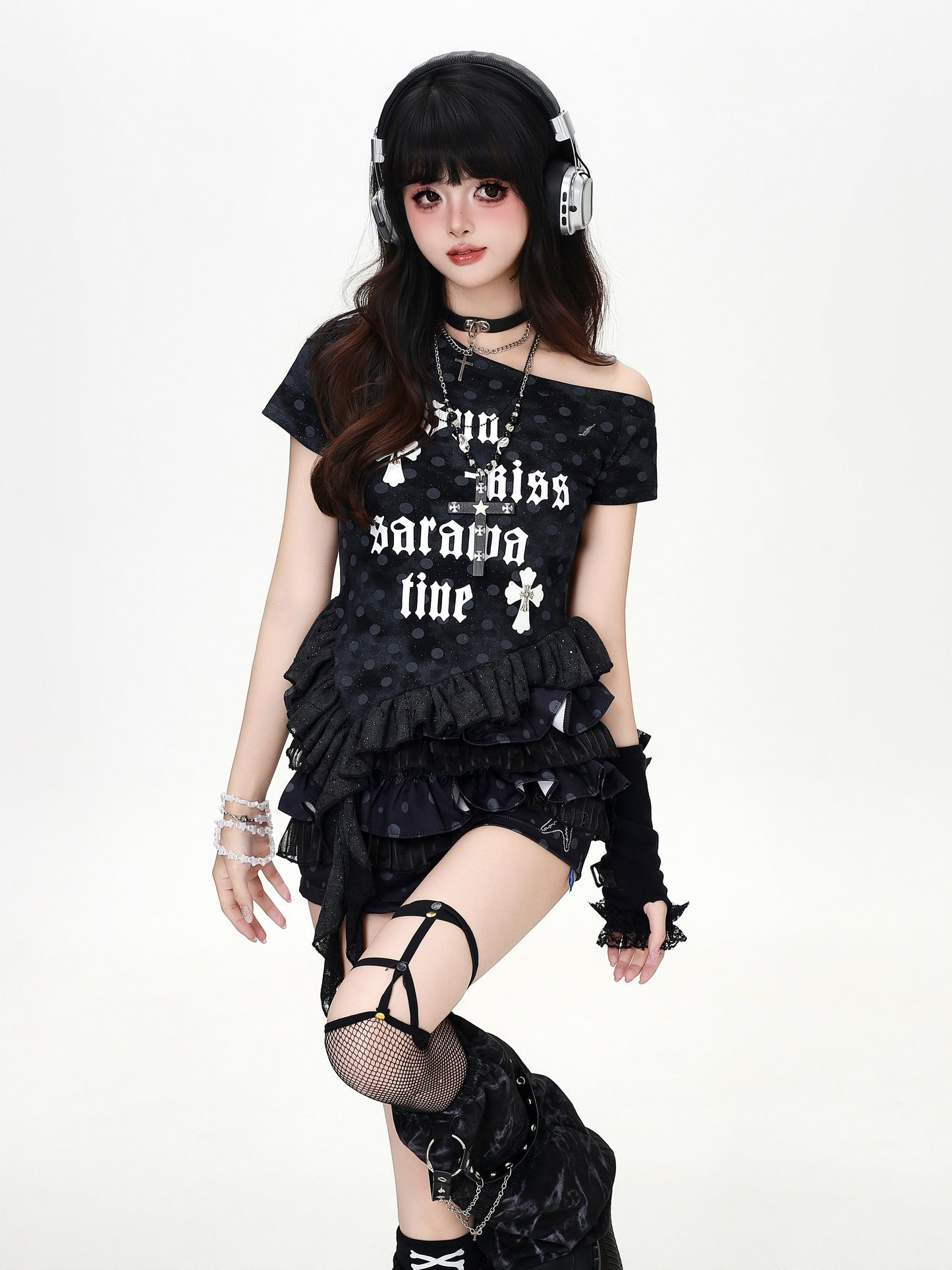 ドットラメオフショルTシャツ