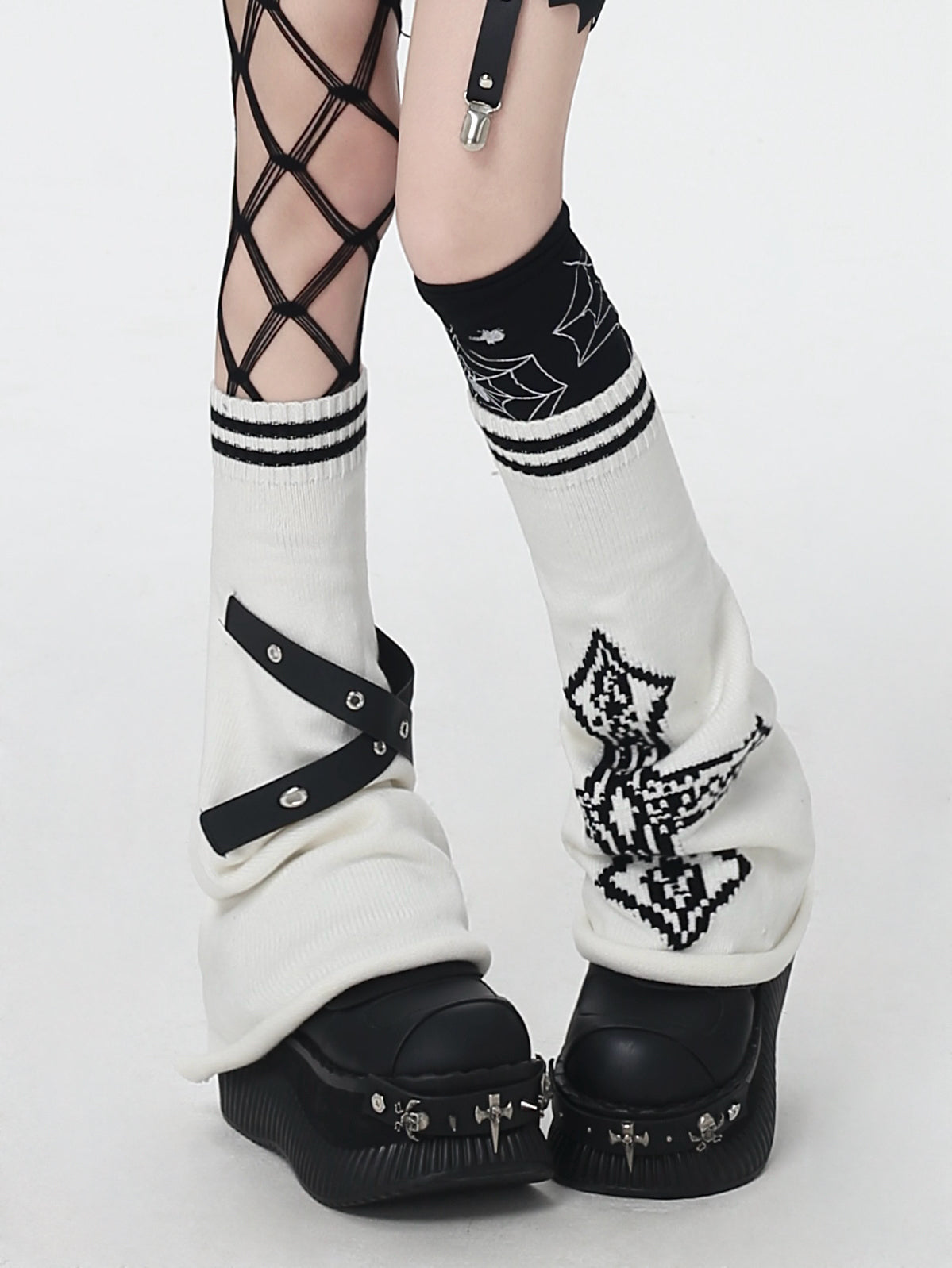 十字架×条纹デザイン感ニーハイソックス