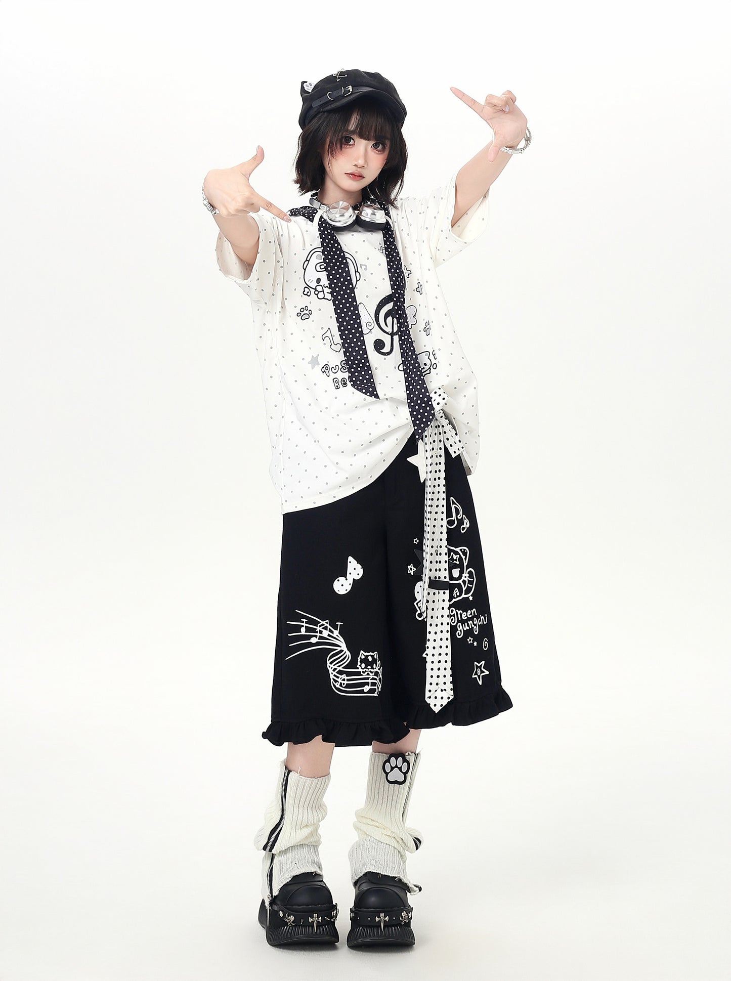 ドットグラフィックハーフパンツ