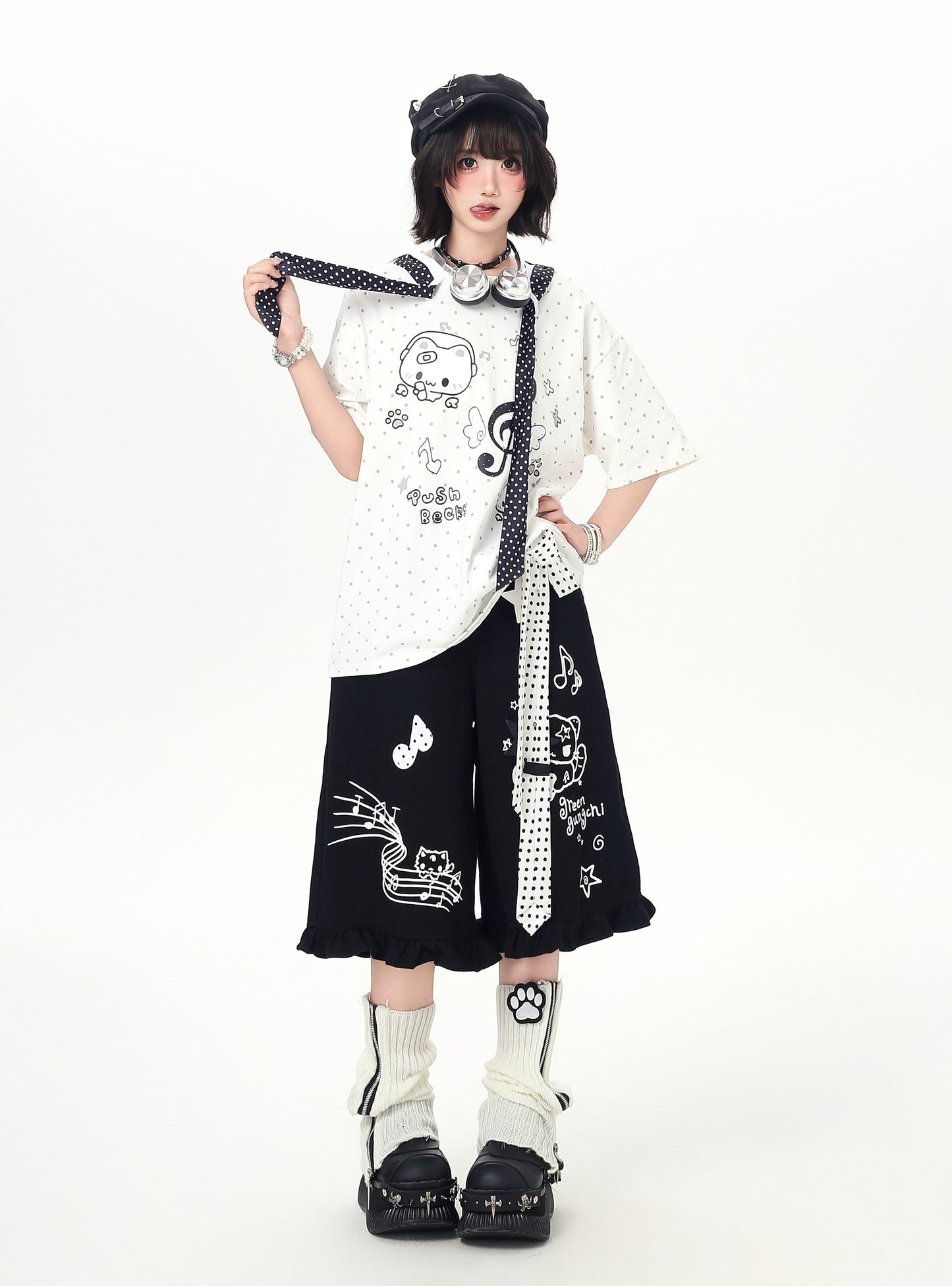 ネコドットタイ付きTシャツ
