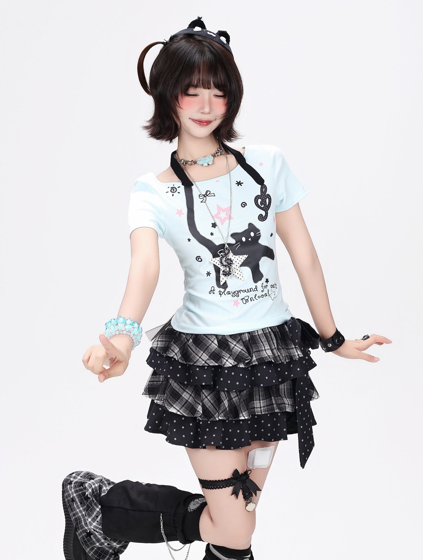 ねこホルターTシャツ