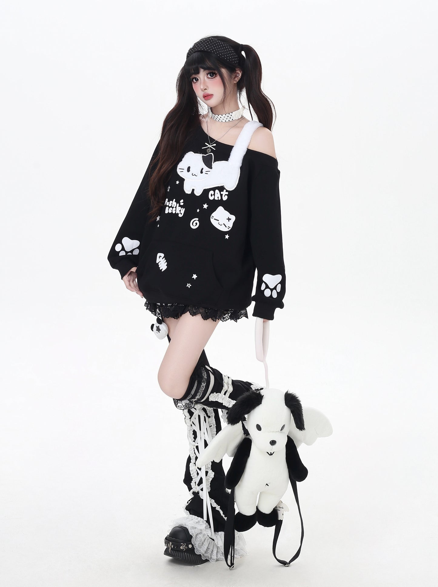 猫柄ふわもこオフショルスウェット