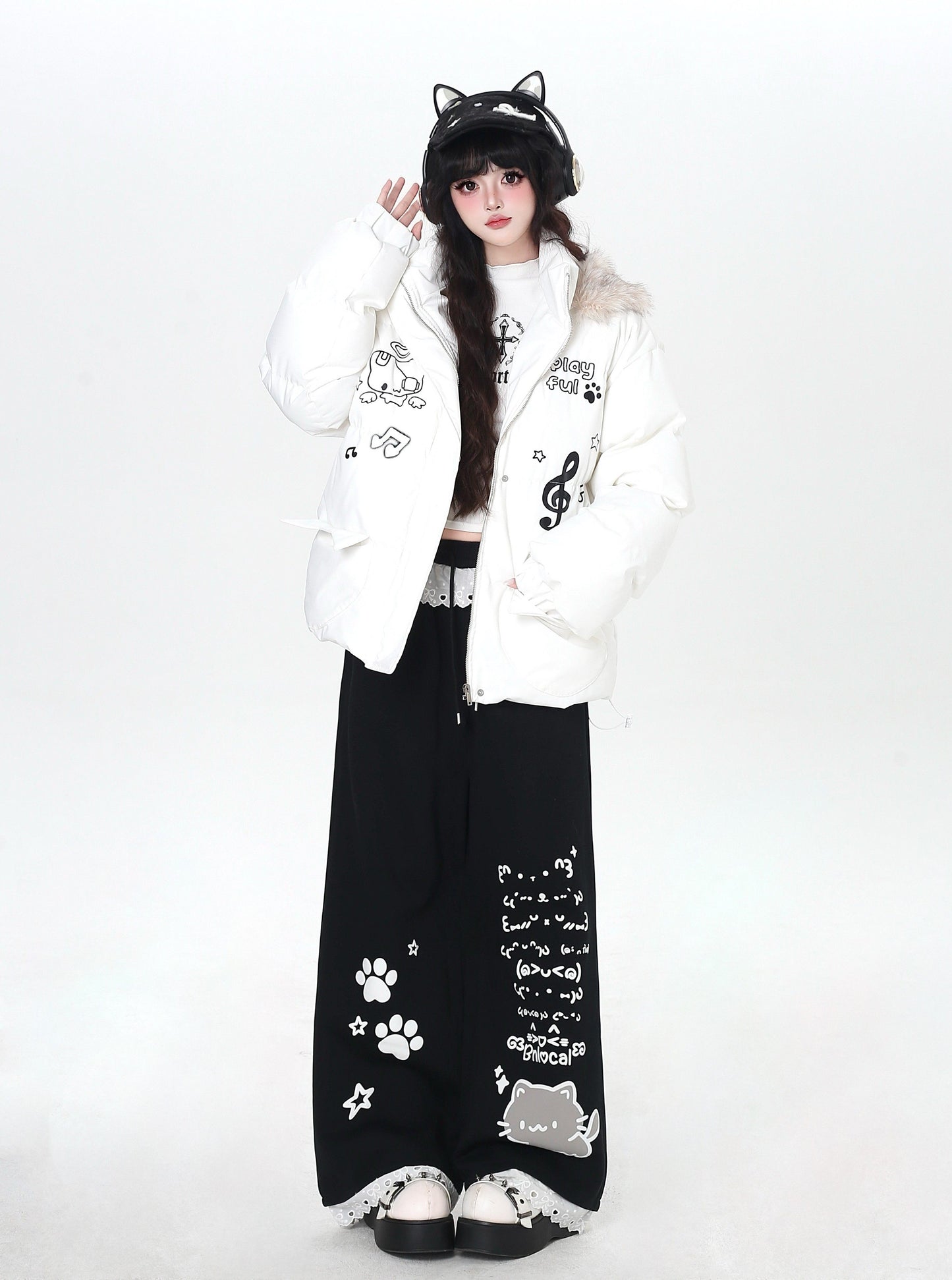 ねこイラスト レース付き ゆるストレートパンツ