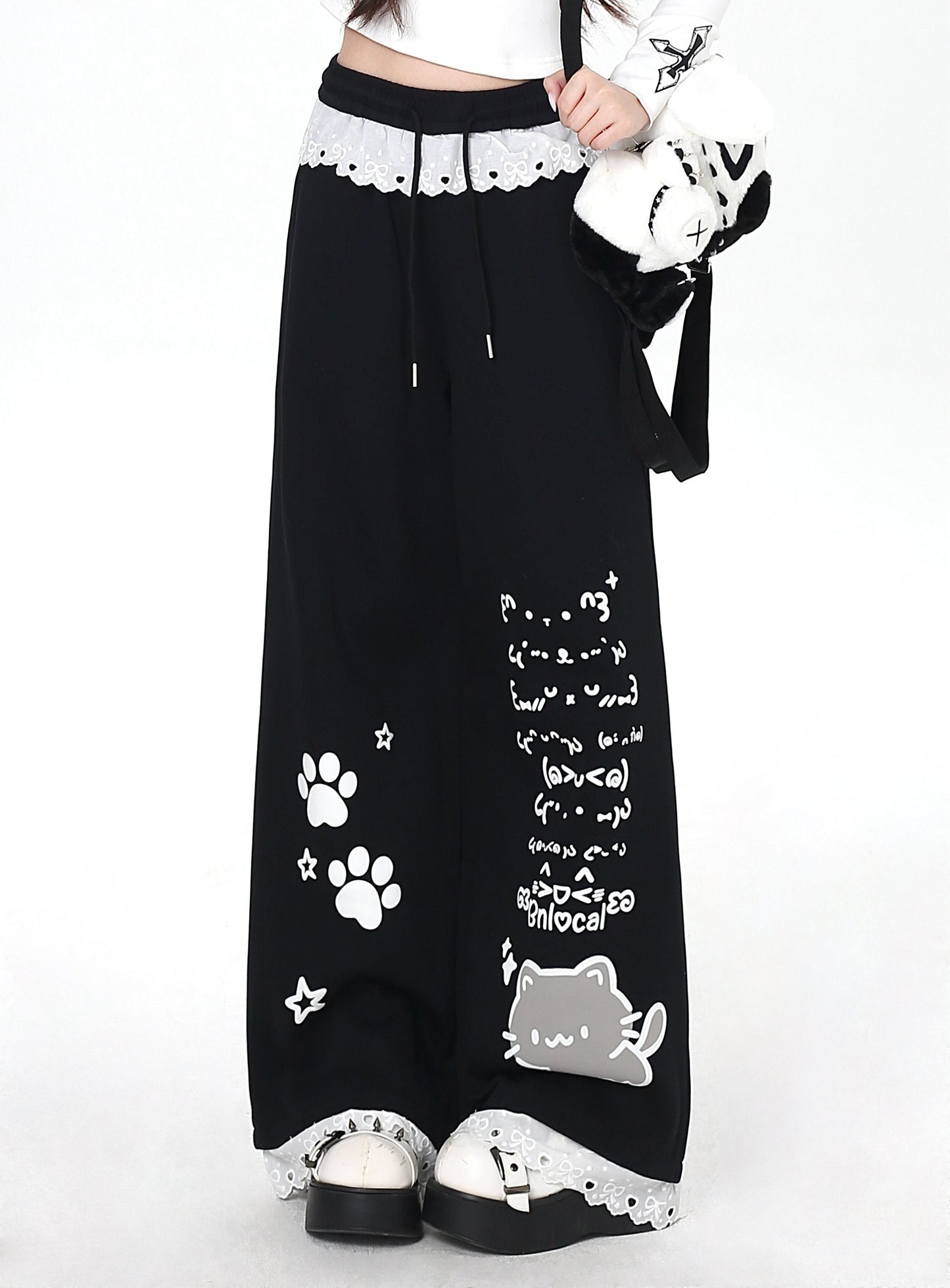 ねこイラスト レース付き ゆるストレートパンツ