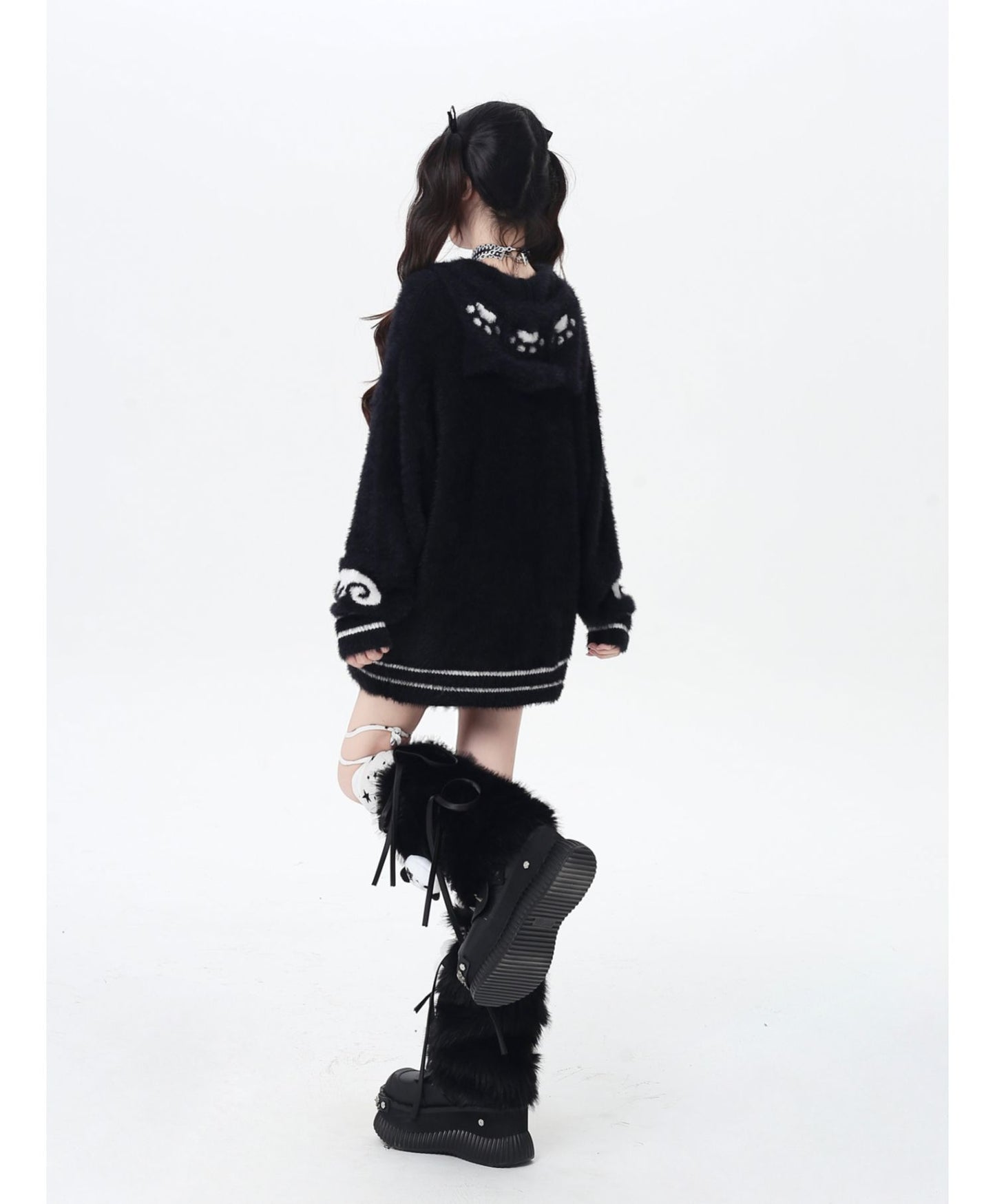 ゆるアニマルパーカー風カーデ／秋冬ゆる地雷コーデ