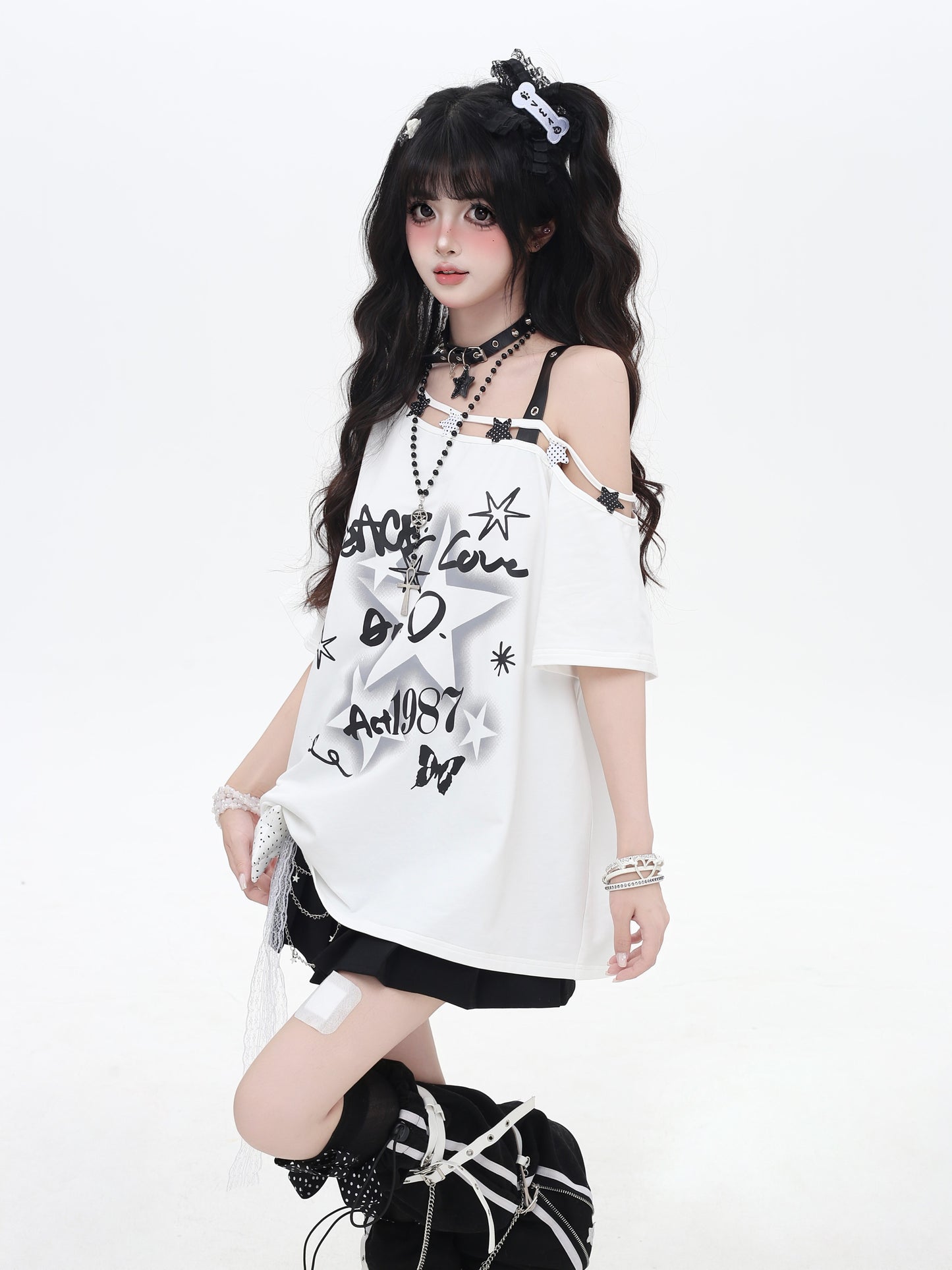 白黒ドット×肩あきゆるT