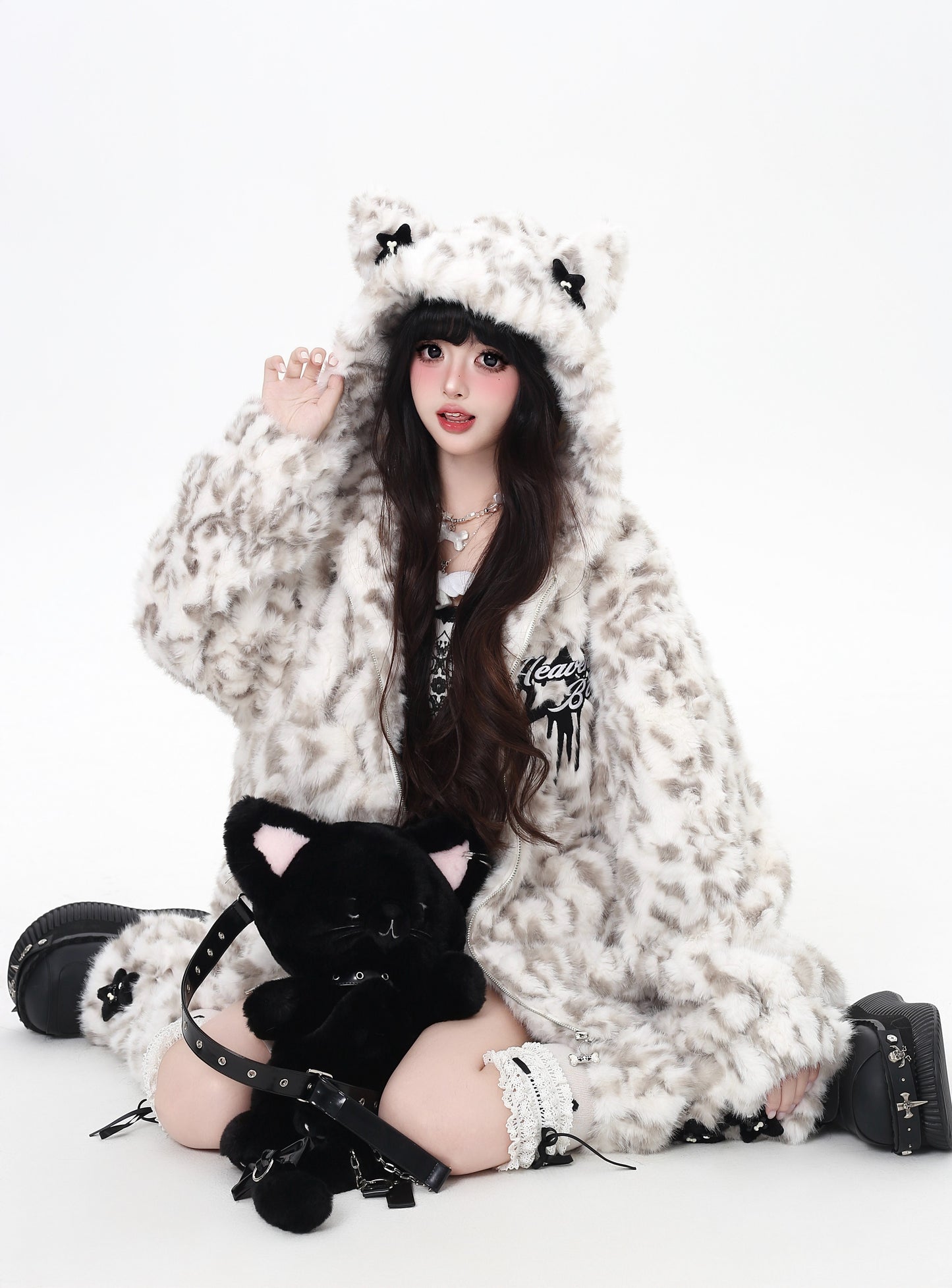 レオパ刺繍×もこもこボアジャケット｜冬あったか地雷ガール必見