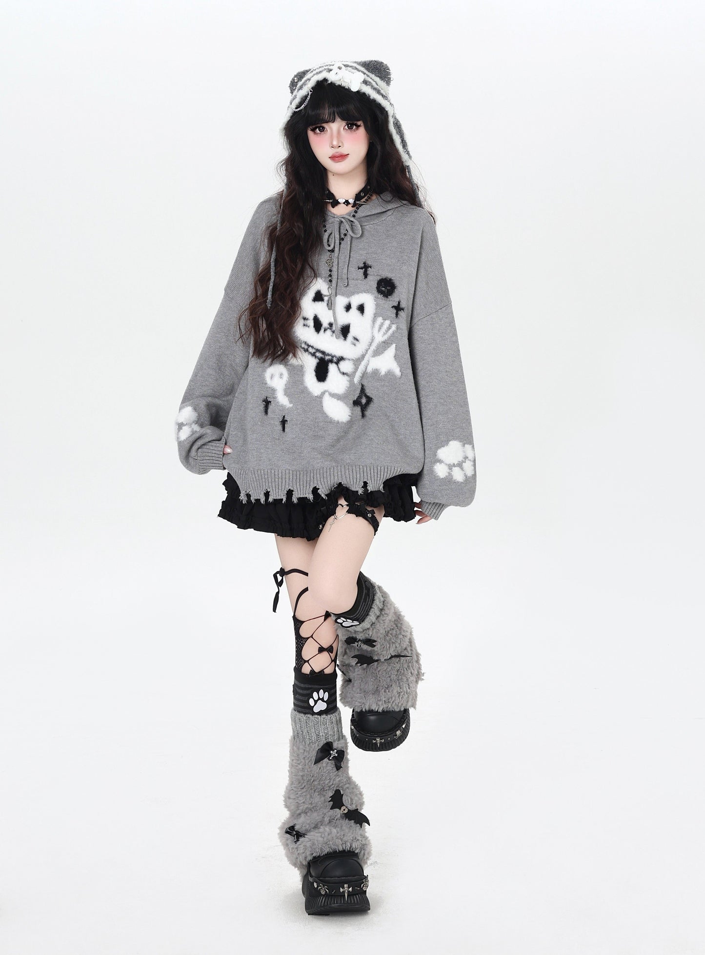 ねこモチーフ フード付きルーズニット｜黒×グレー サブカル
