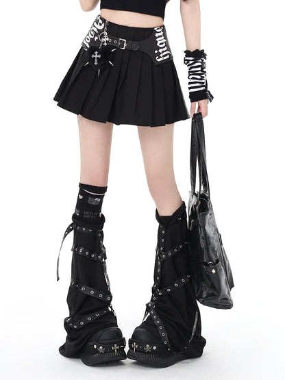 ゴス皮ベルト×レイヤード風プリーツスカート