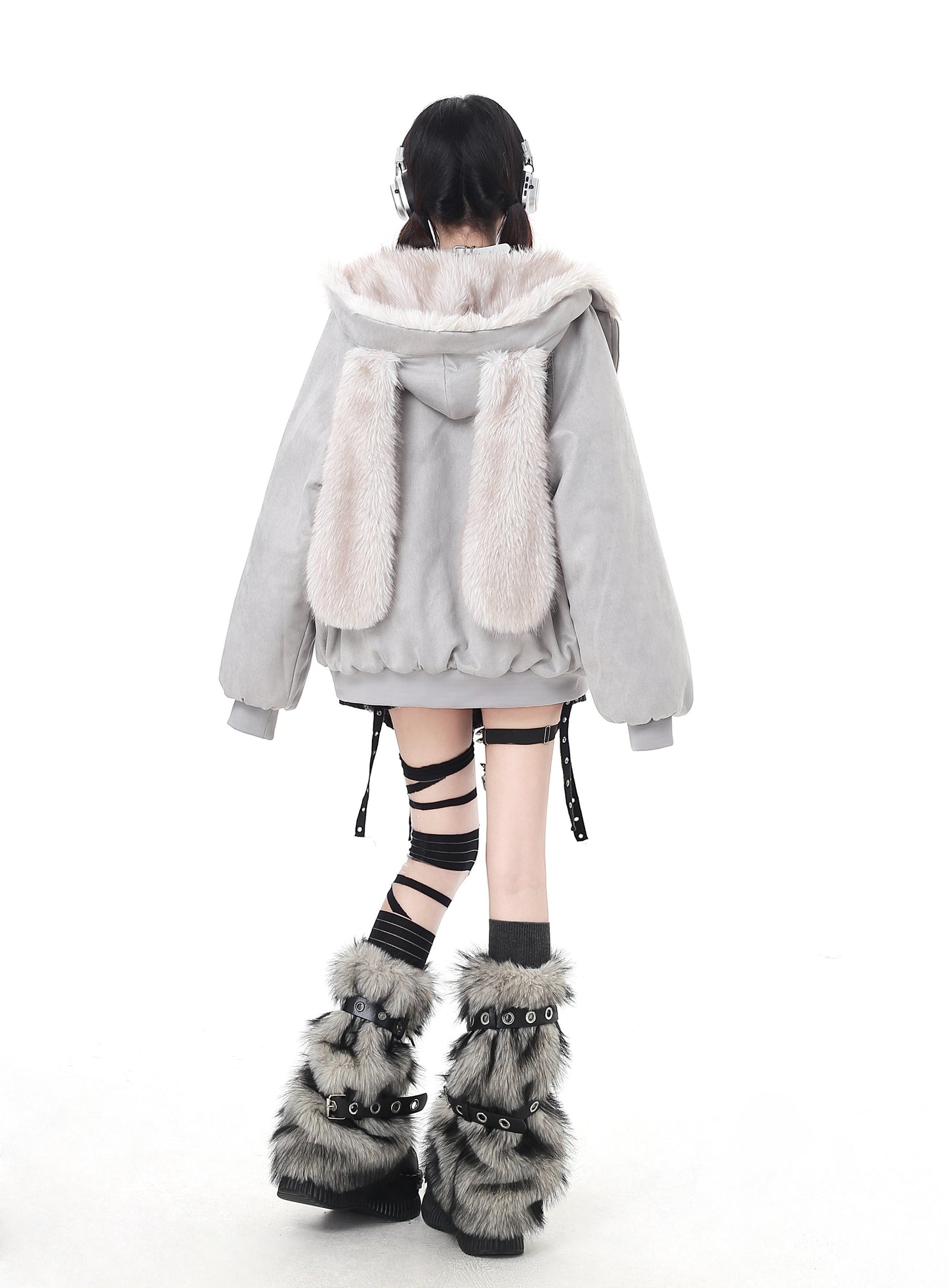 悪魔バニー×ふわもこムートン中綿コート