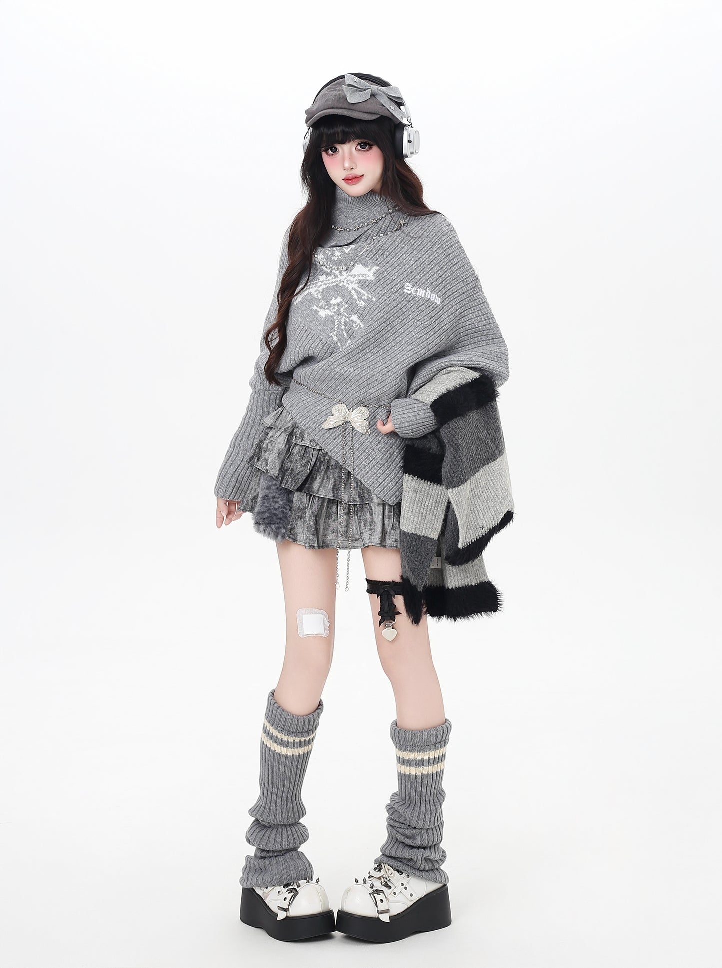 不規則ハイネックニット