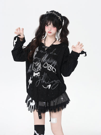 Vネック×レザー風バックル キラキラダメージロンT