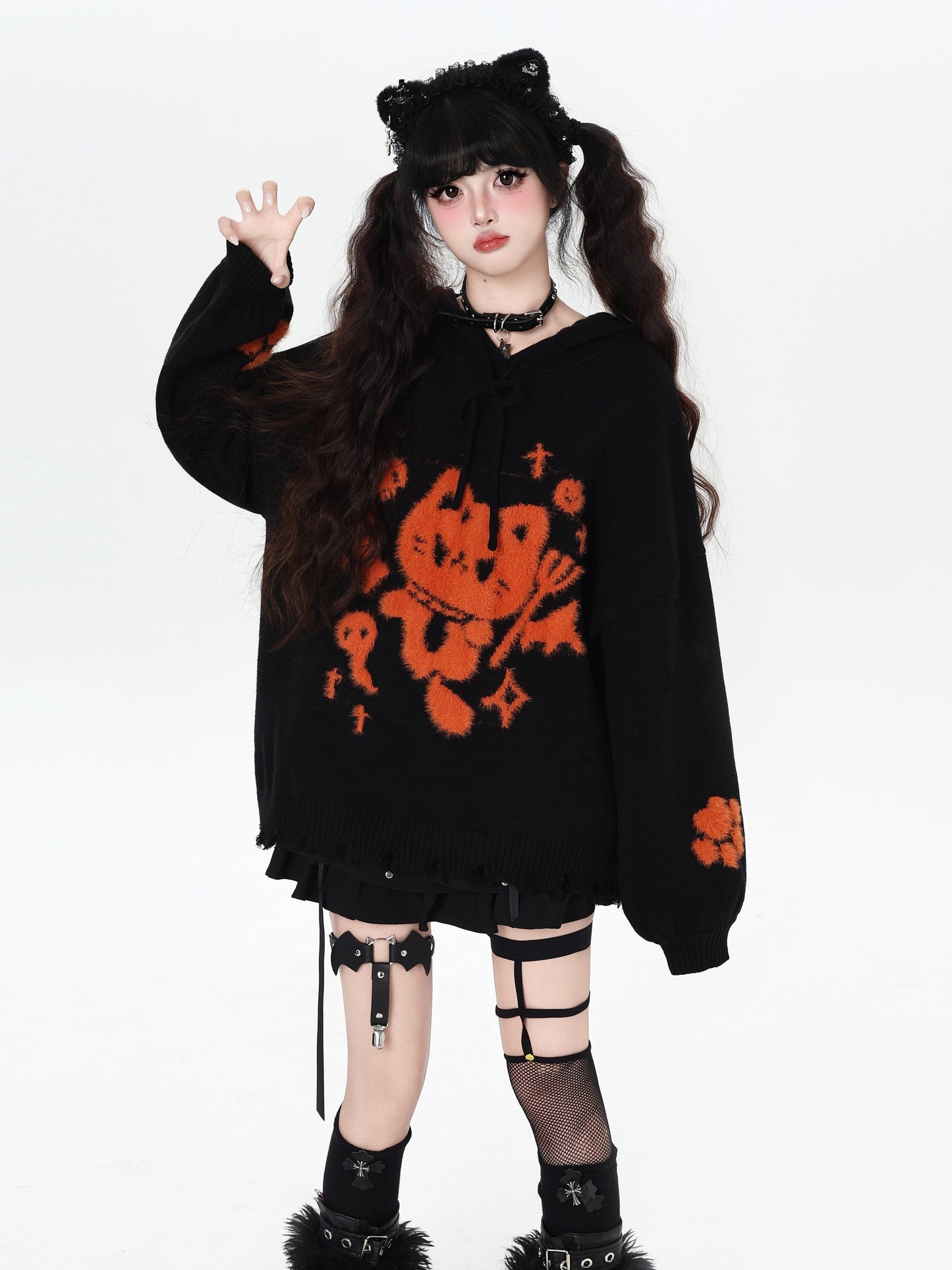 ねこモチーフ フード付きルーズニット｜黒×グレー サブカル