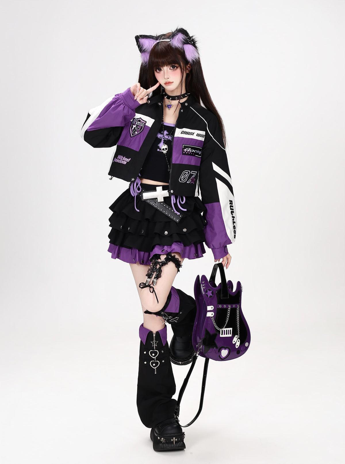 クロスバックルスタッズレザーベルト