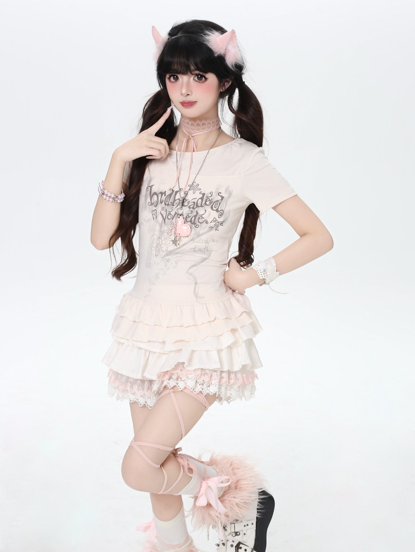 オフショルTシャツ｜アシメ・フリル・細見え