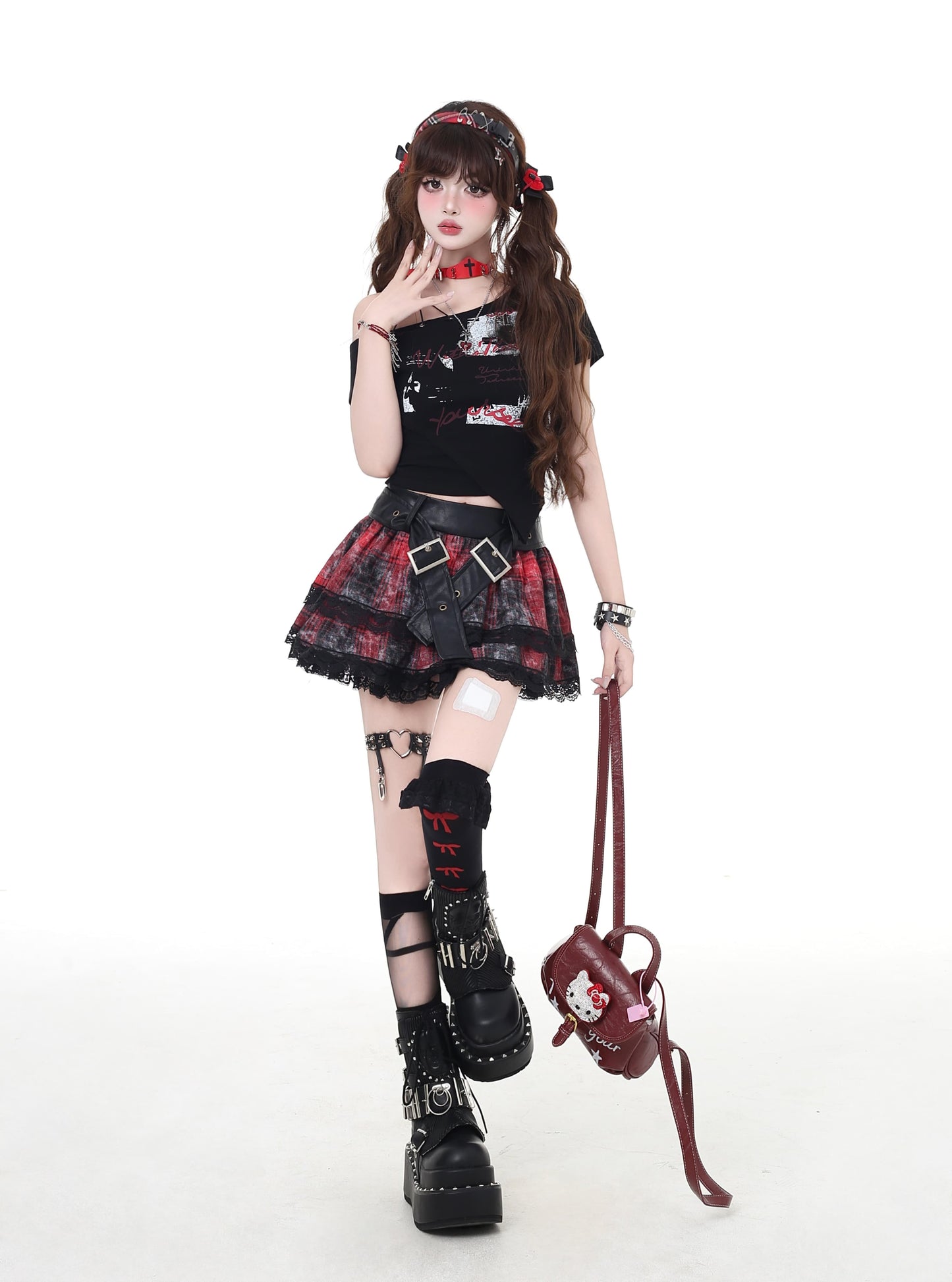 不規則カット×Y2Kストリート｜タイトなアシメショートTシャツ